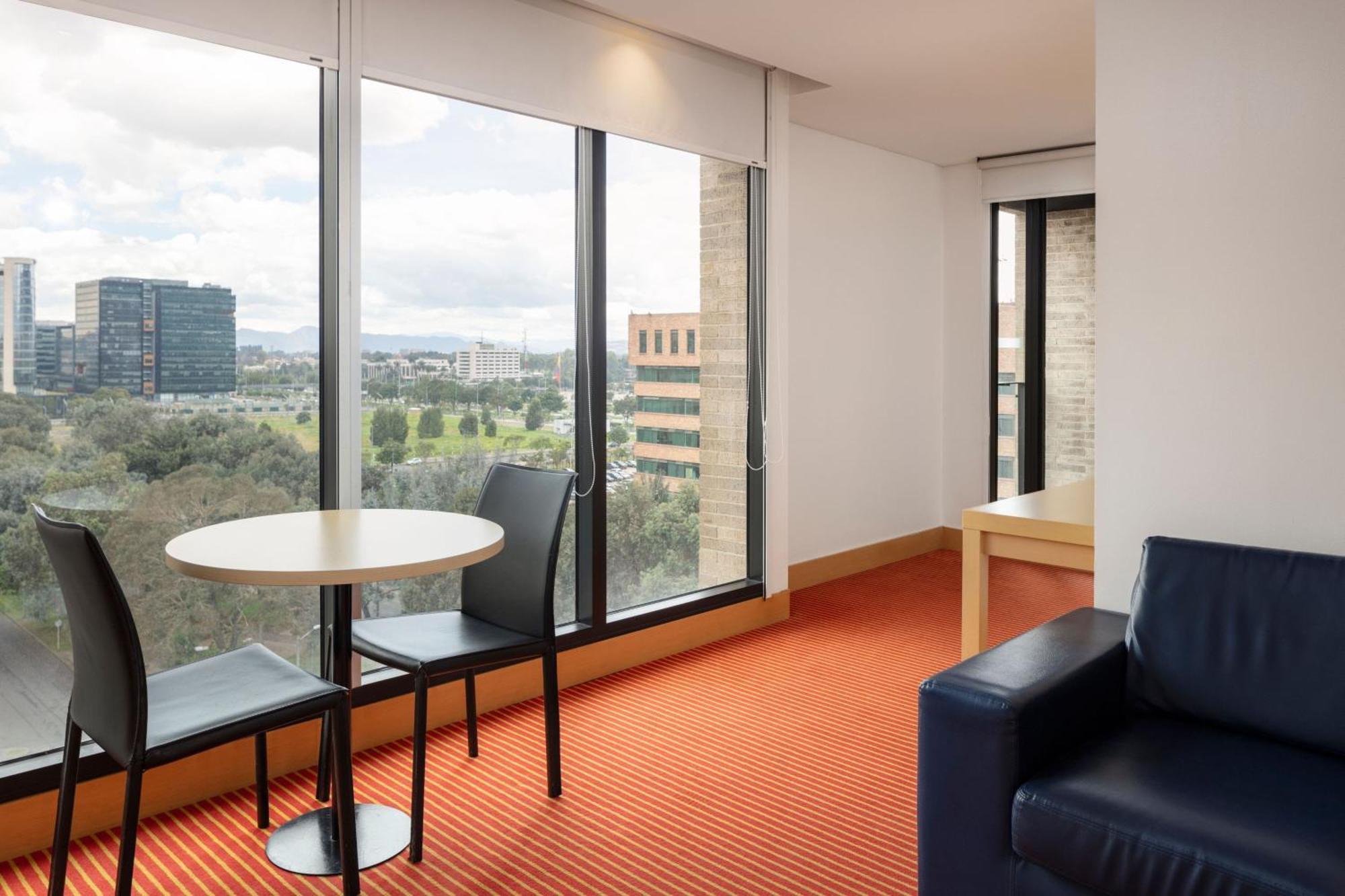 Fairfield By Marriott Embajada Hotel