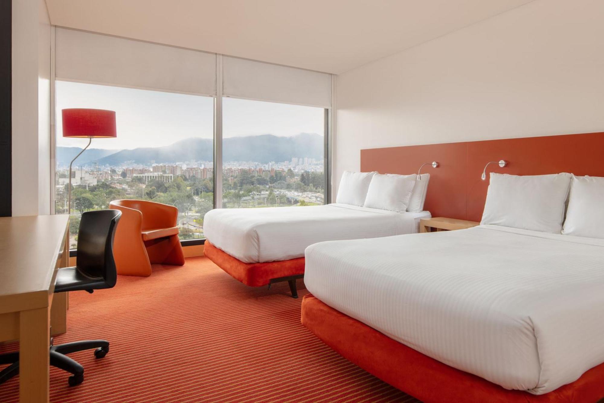 Hotel Fairfield By Marriott Embajada Bogota