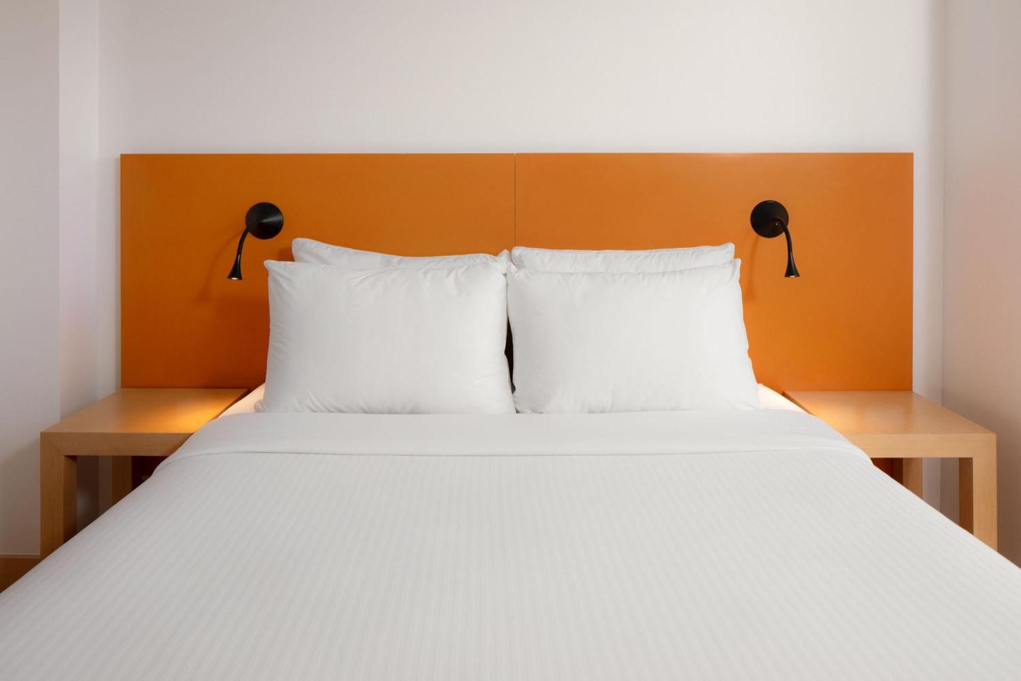 Fairfield By Marriott Embajada Hotel Bogota