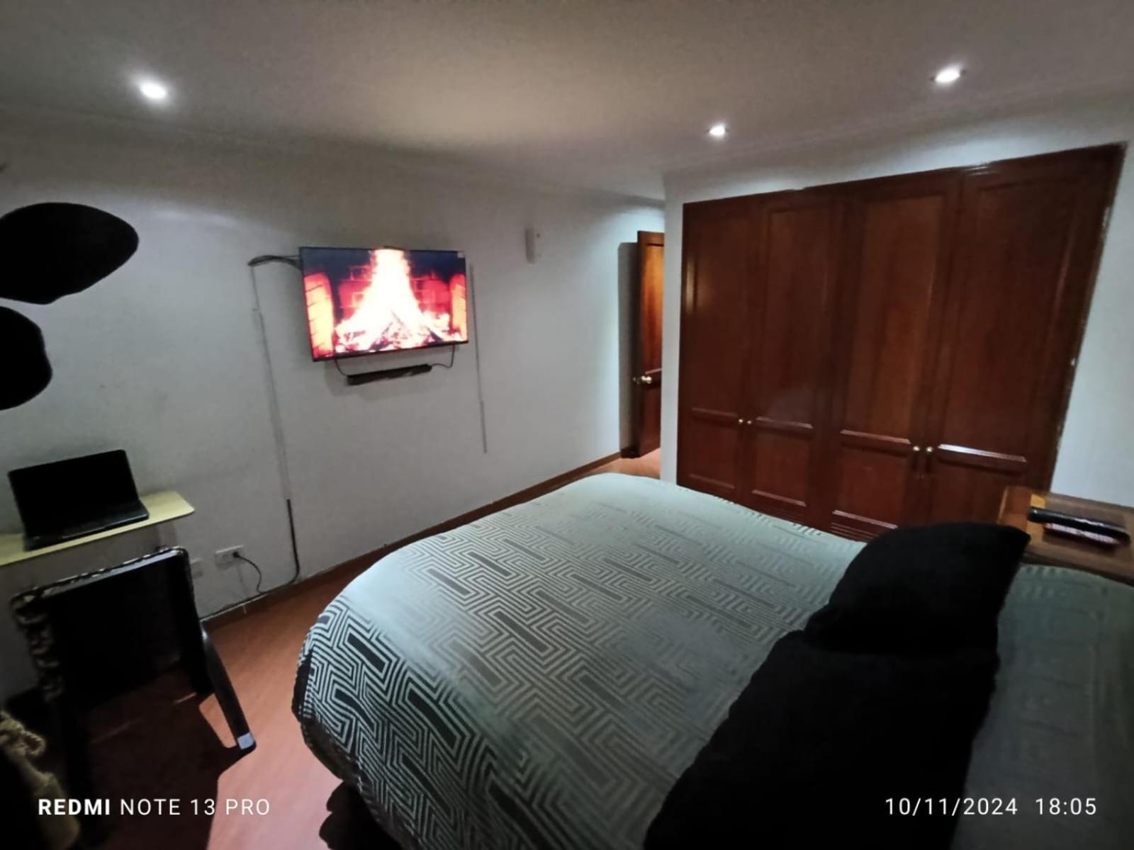 Privada Alameda Club House 134 Usaquen Homestay Bogota
