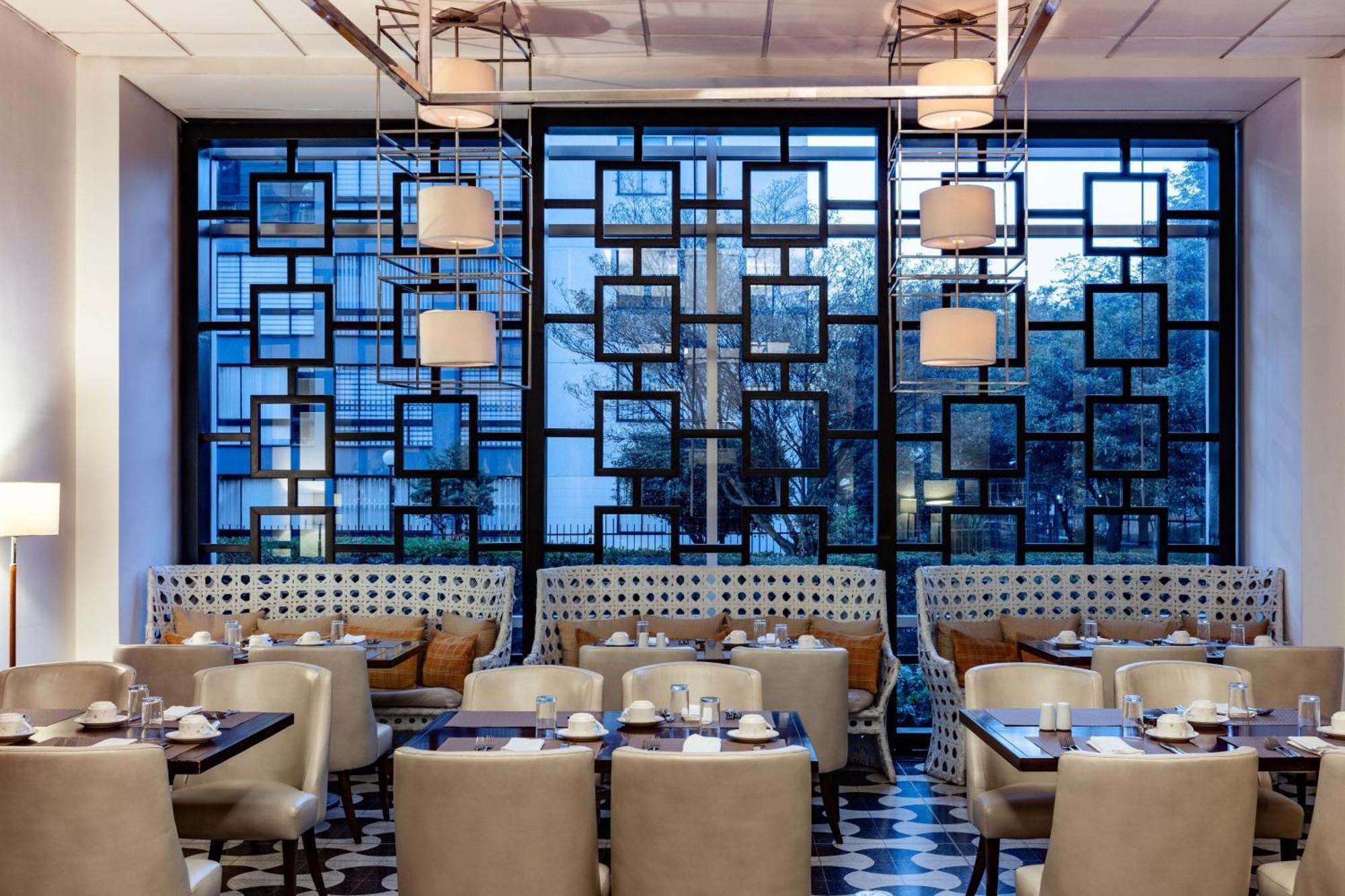 Marriott Hotel 5*
