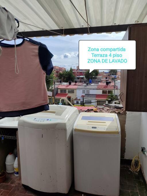 Mi Casa, Ahora Tu Casa *