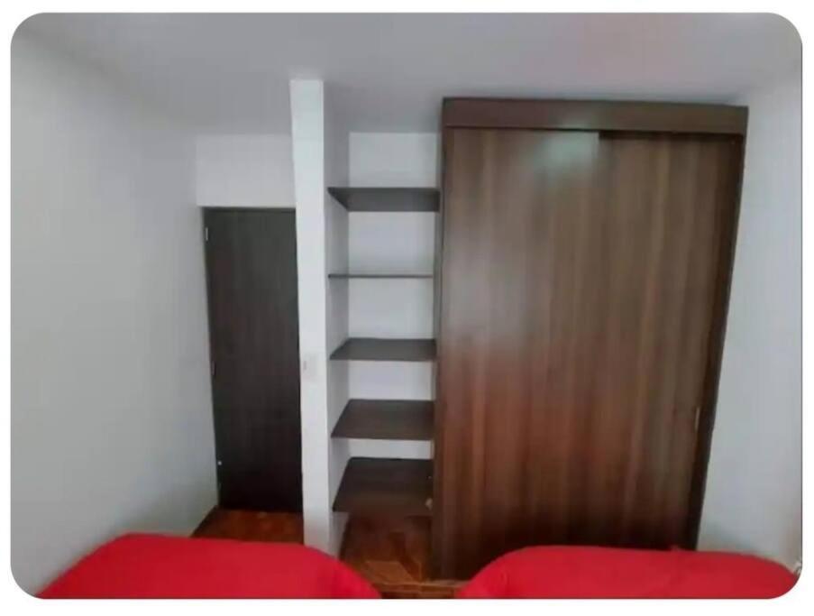 Mi Casa, Ahora Tu Casa *