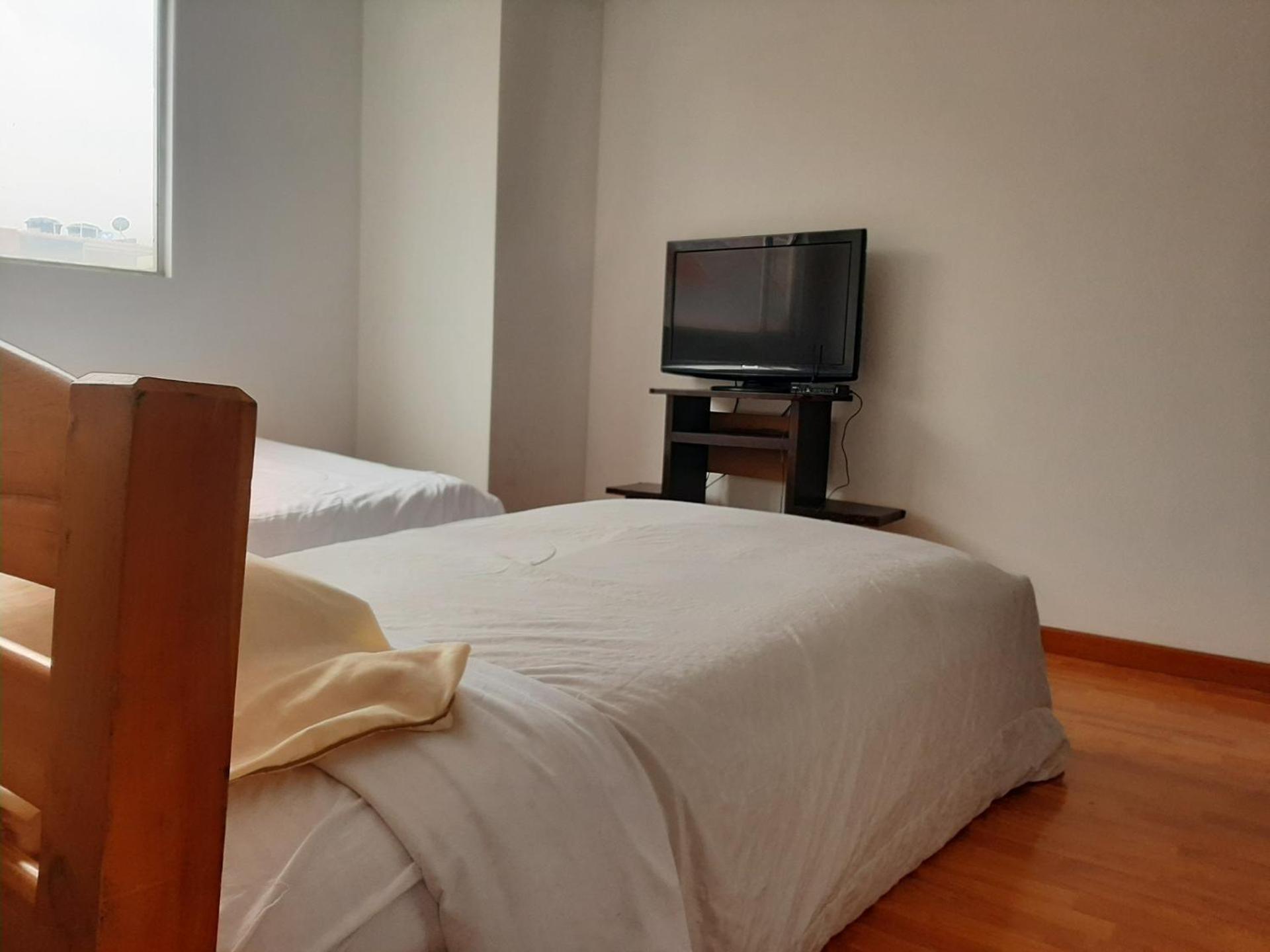 Piso Familiar Cerca Emnajada Y Sector De Corferias G12 Guest house
