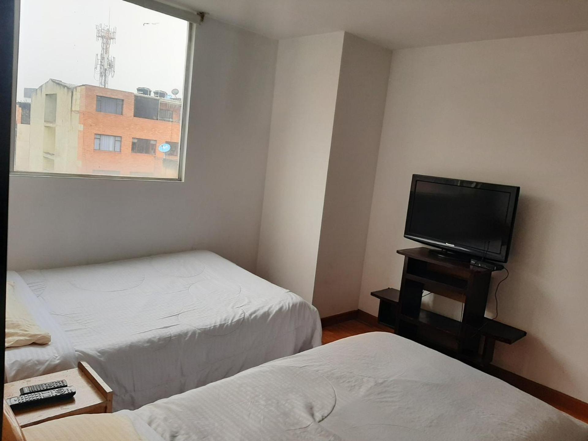 Piso Familiar Cerca Emnajada Y Sector De Corferias G12 Guest house Bogota