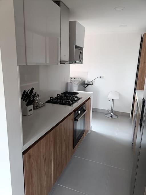 Amplio, Lindo, Excelente Ubicac Apartment *