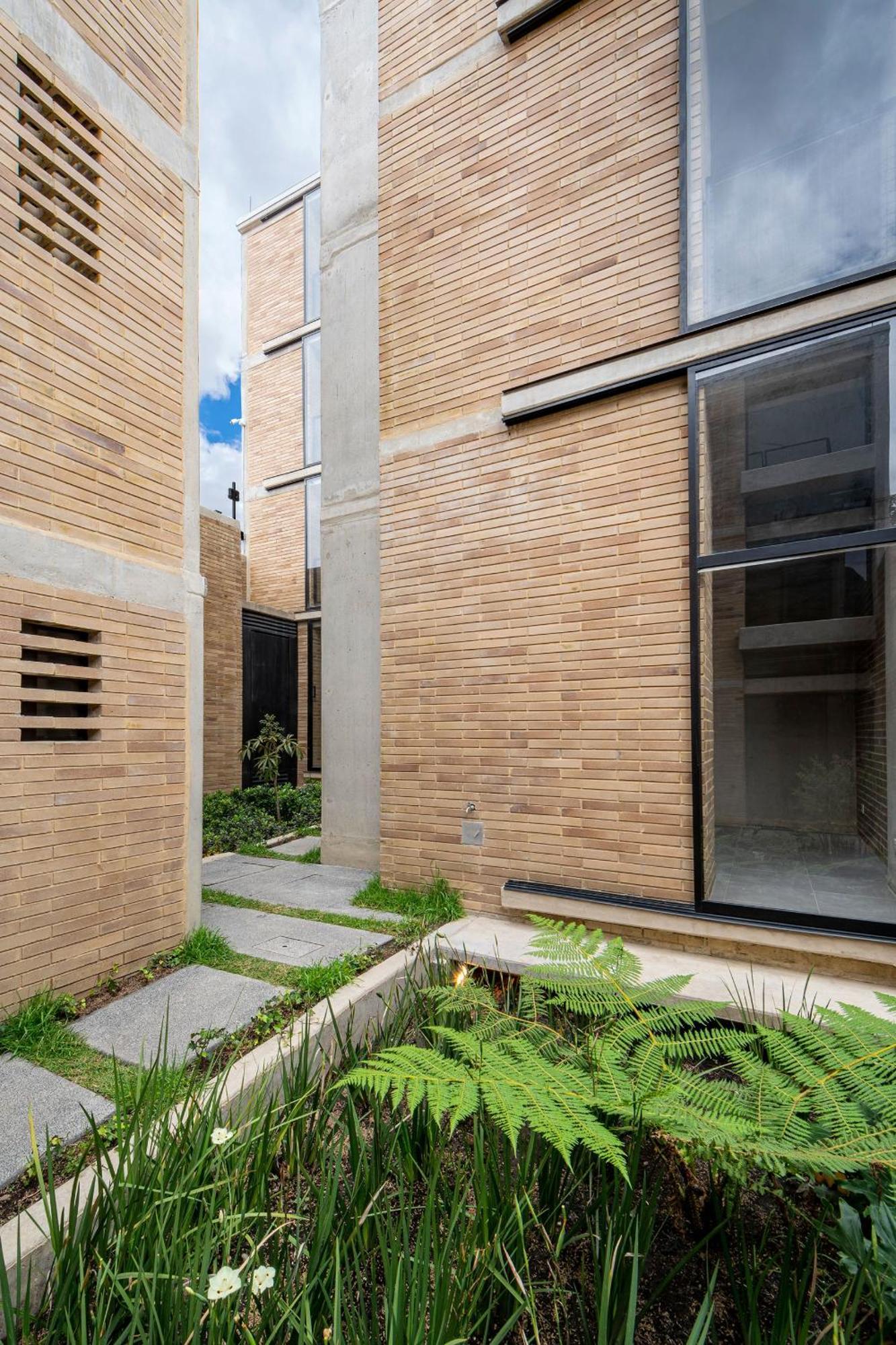 Comodo Loft Diseno Industrial Con Terraza Privada Bogota