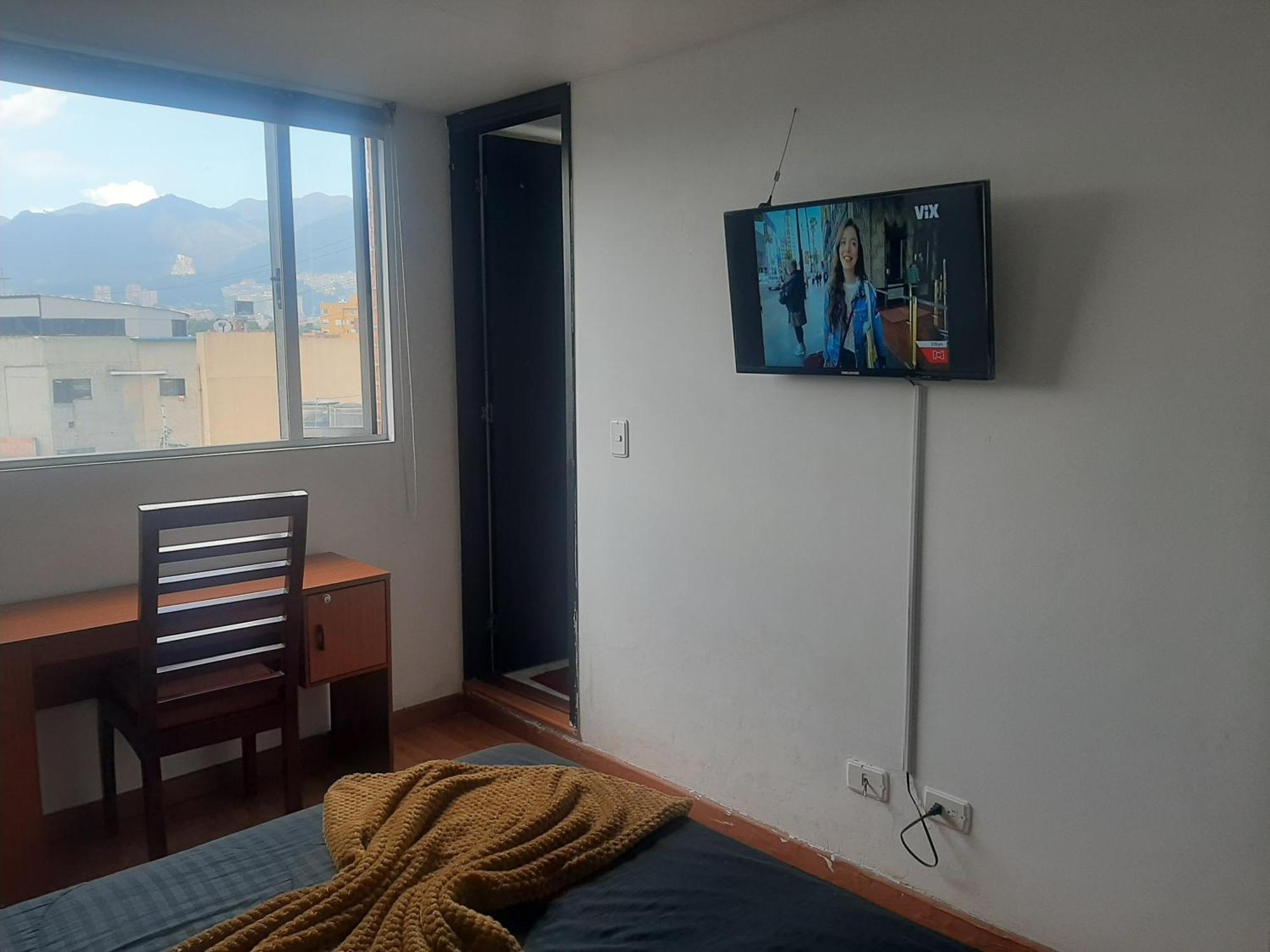 Guest house Piso Familiar Cerca Emnajada Y Sector De Corferias G12