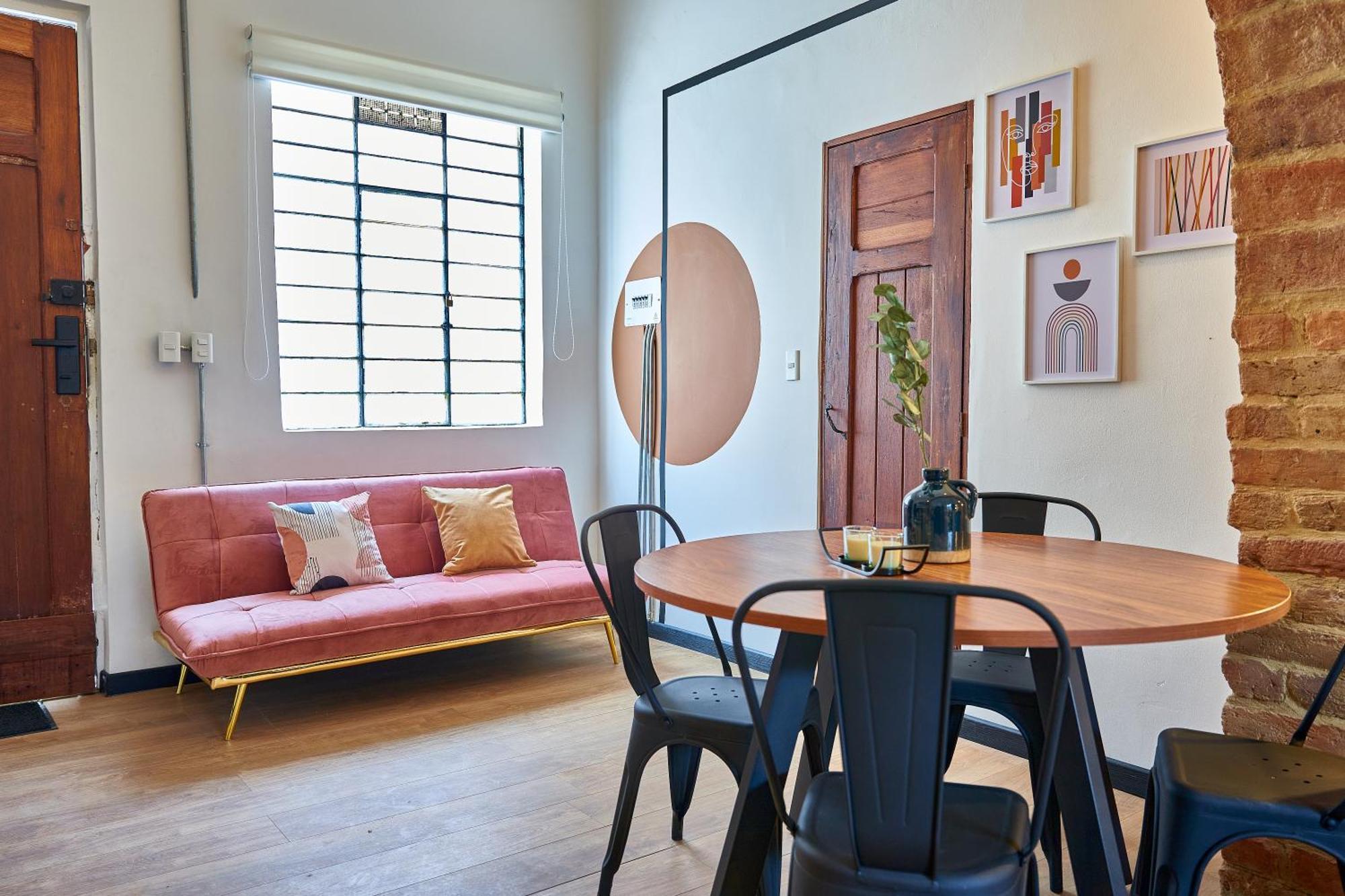 Capital House Apartment