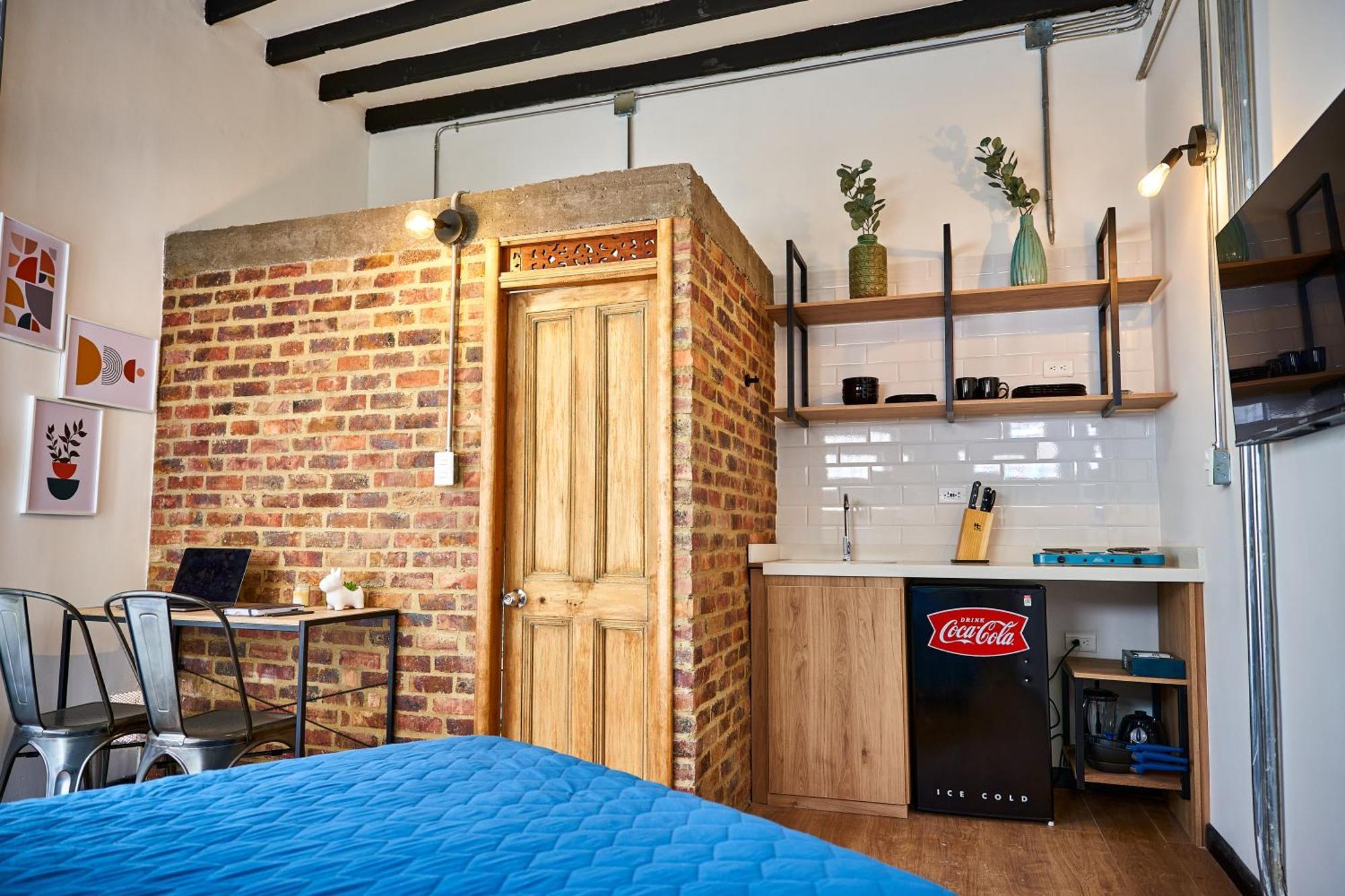 Capital House Apartment