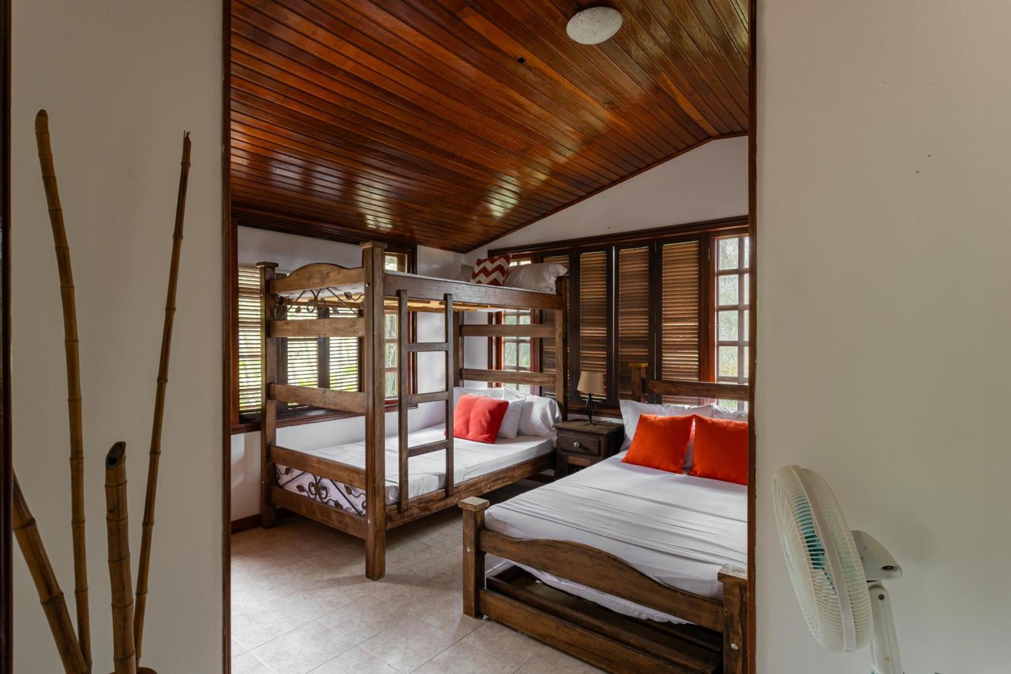With Swimming Pool, Jacuzzi And Sauna * Bogotá