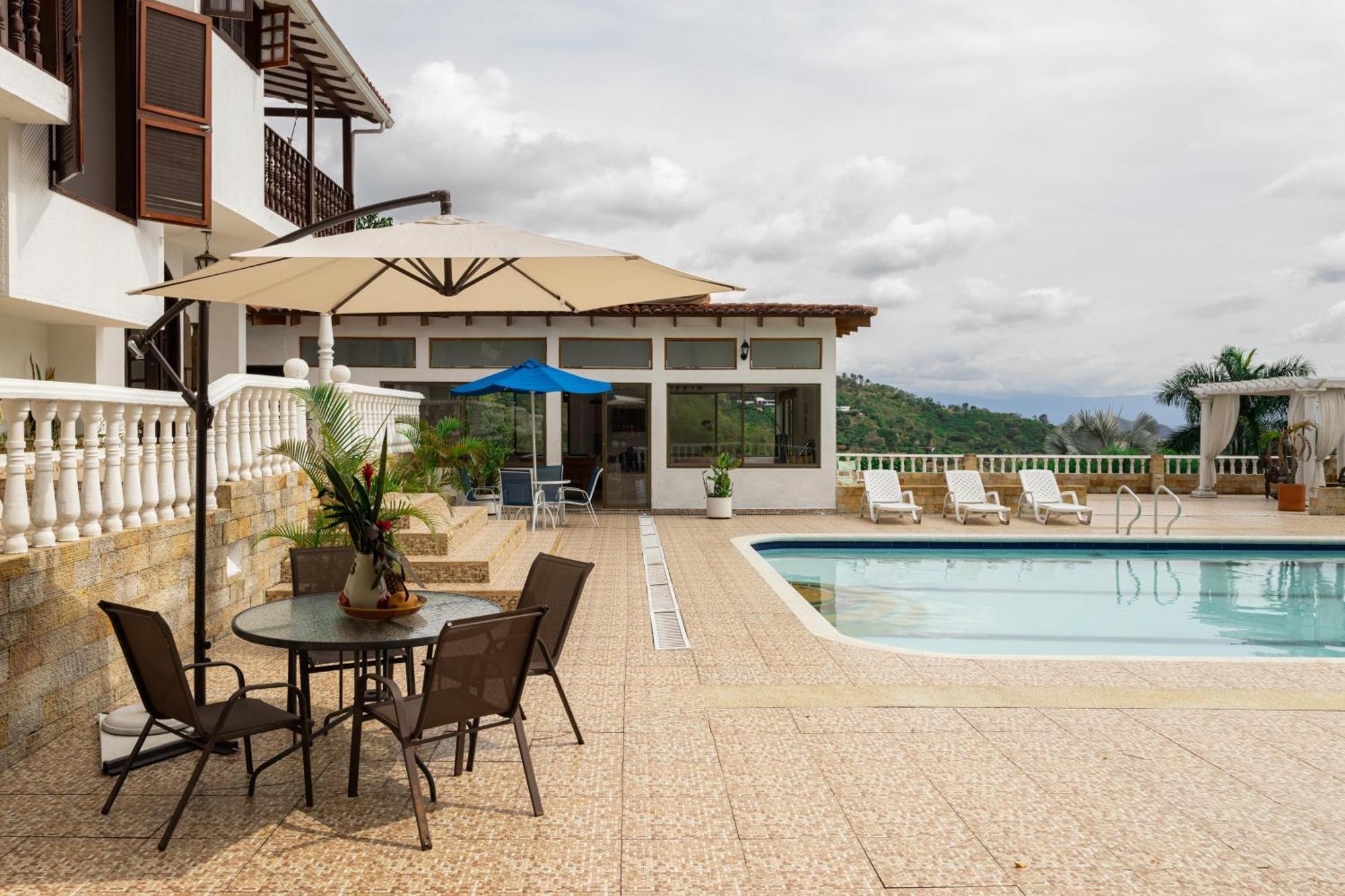 With Swimming Pool, Jacuzzi And Sauna *