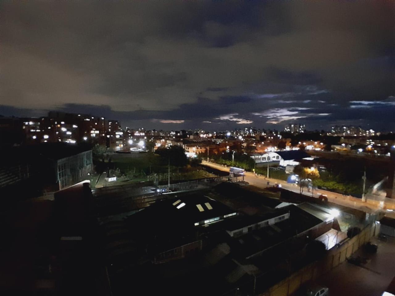 Angello En El Piso 7 Con Ascensor Y Wifi De 450mbps Apartment Bogota