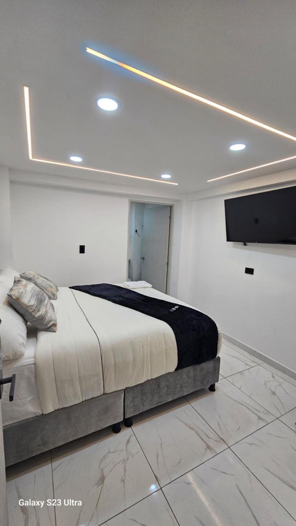West 3* Bogota