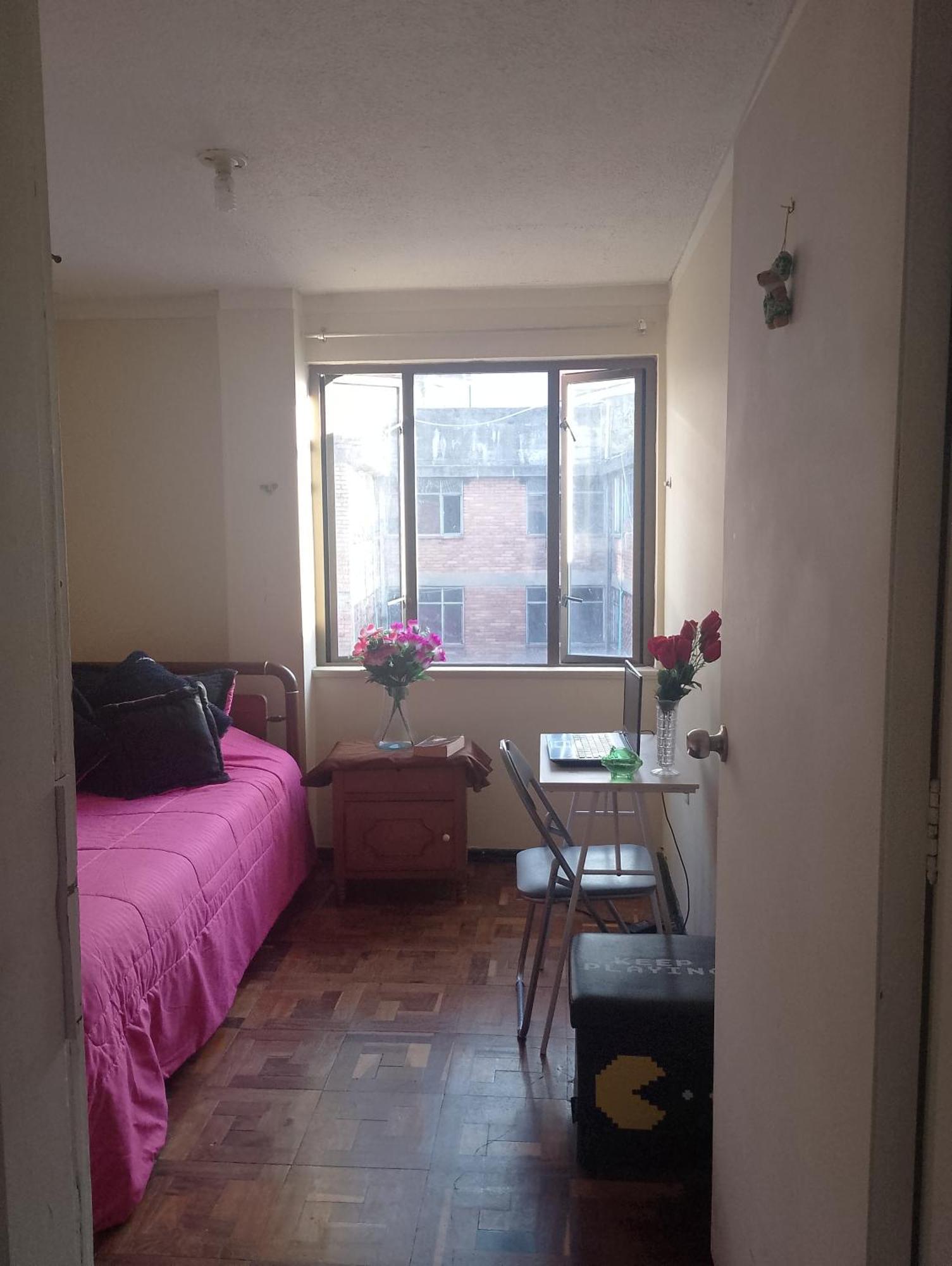 Hola, Comparto Apartamento Homestay