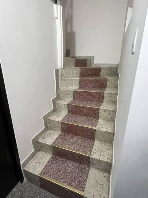 2 La Esmeralda Apartment