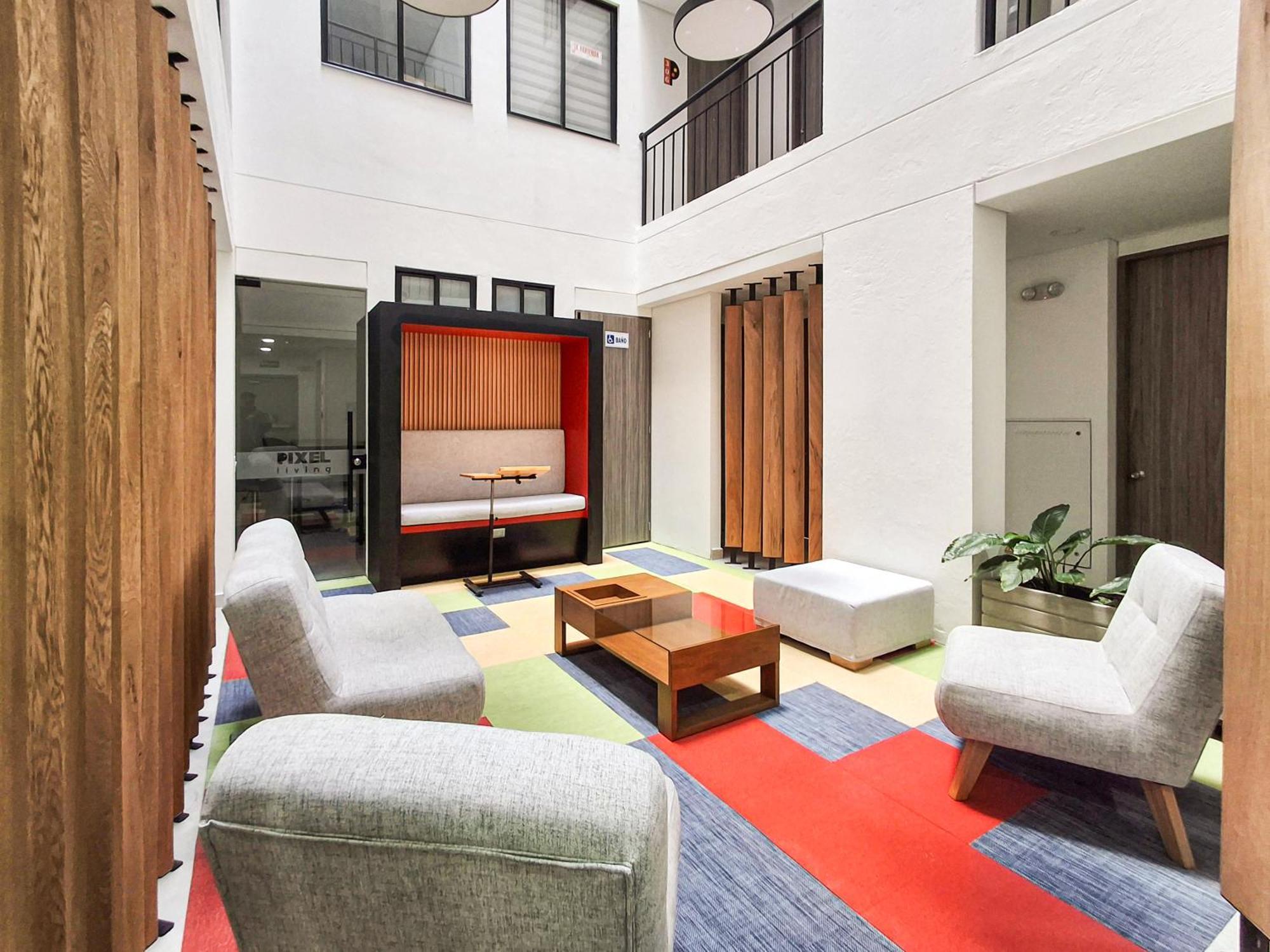 En - Wifi 600mb - La Castellana Apartment