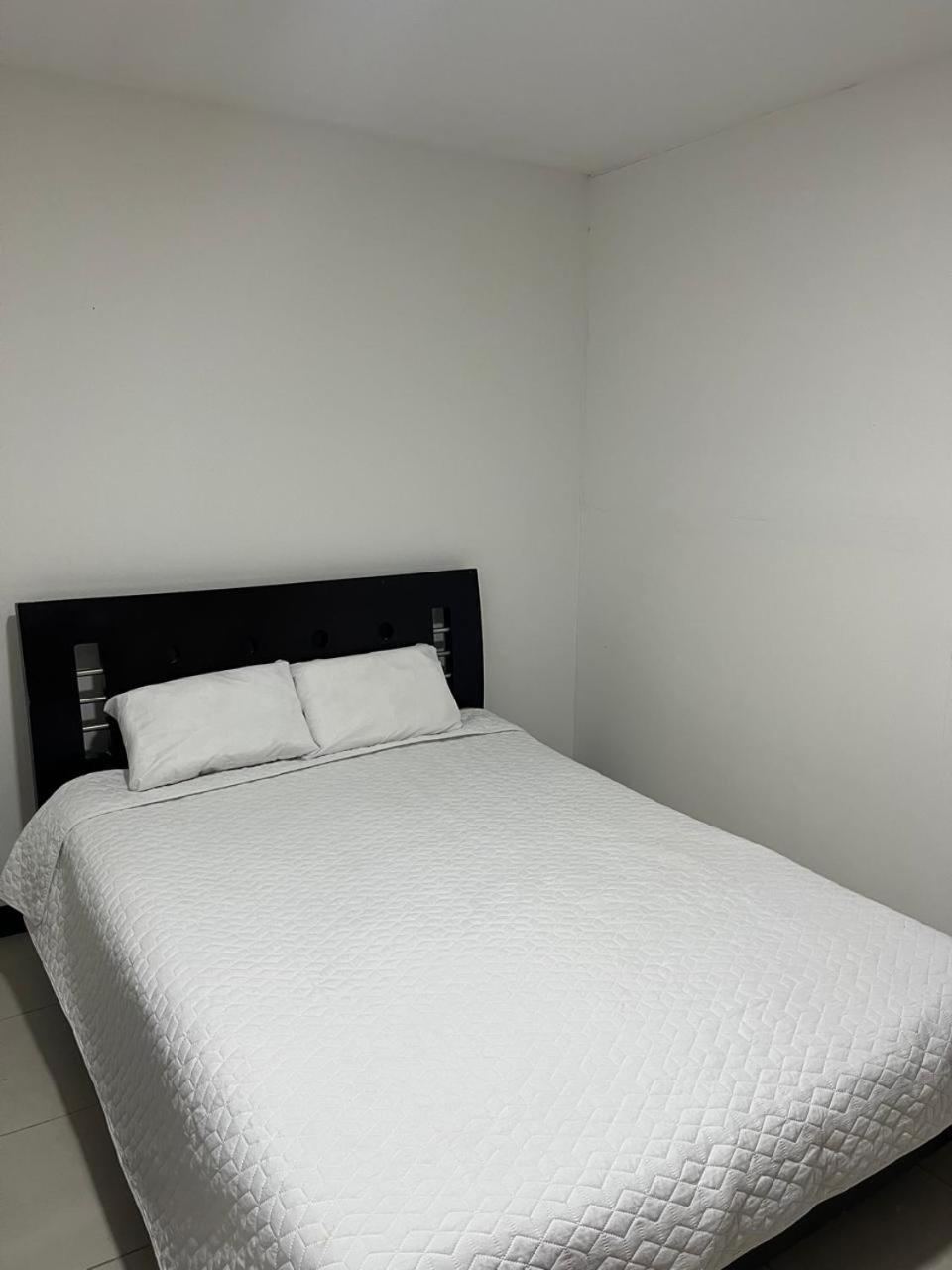 Room's 8-67 Bogotá