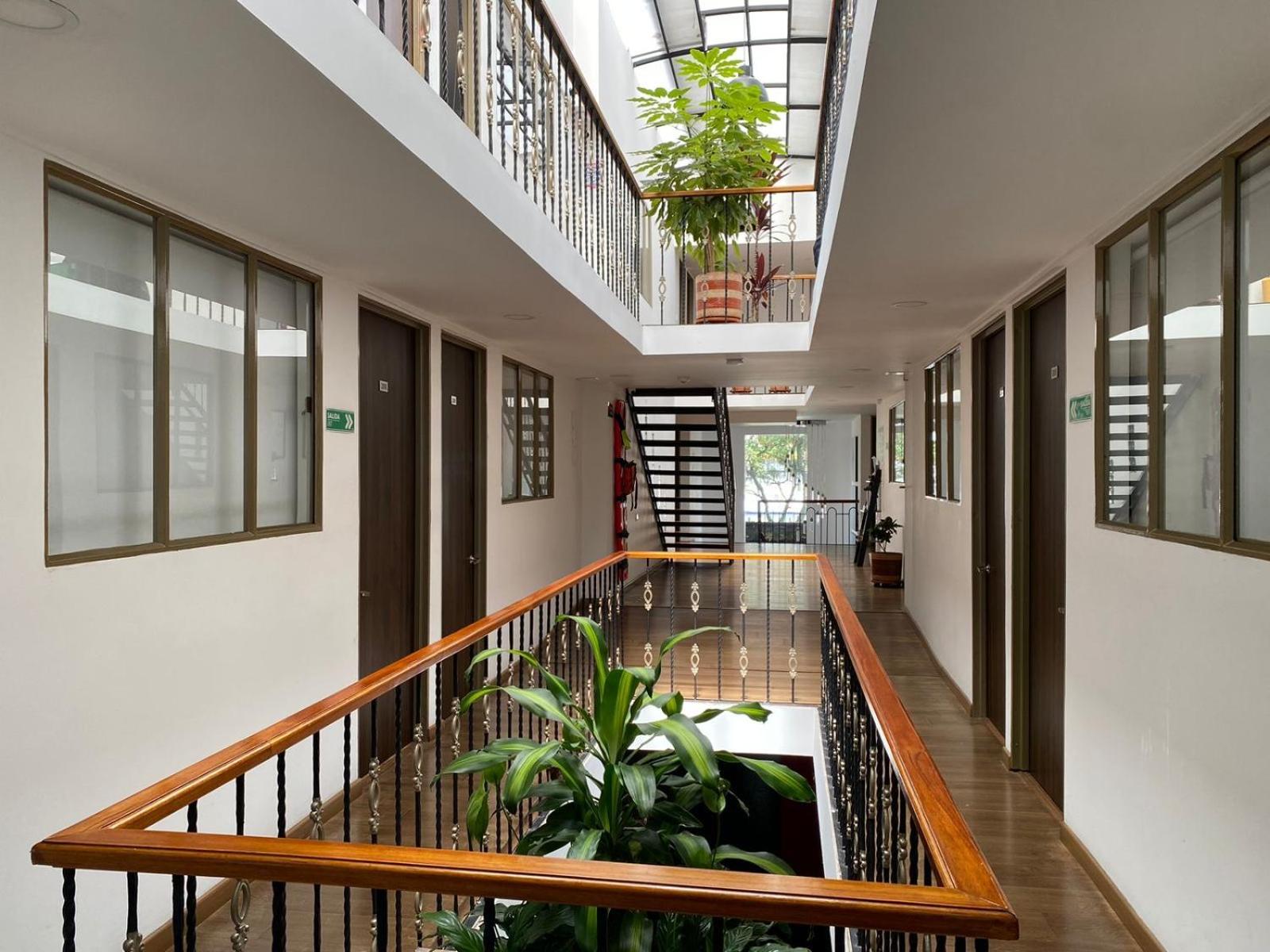 Bed & Breakfast Botaniko Bogota