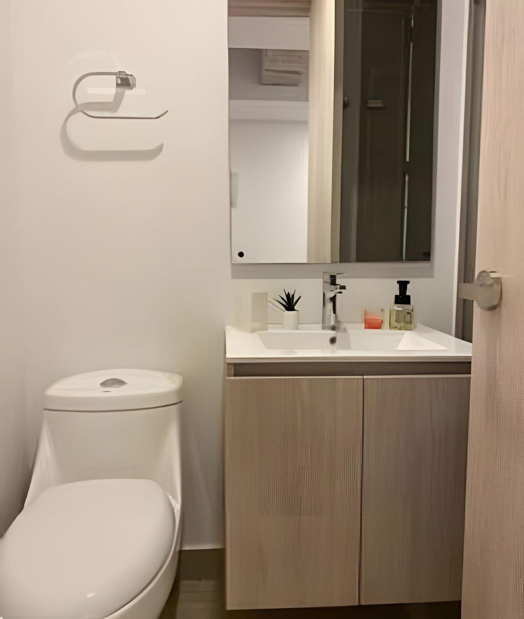 Precioso Loft Moderno En Centro Internacional 721 Bogota