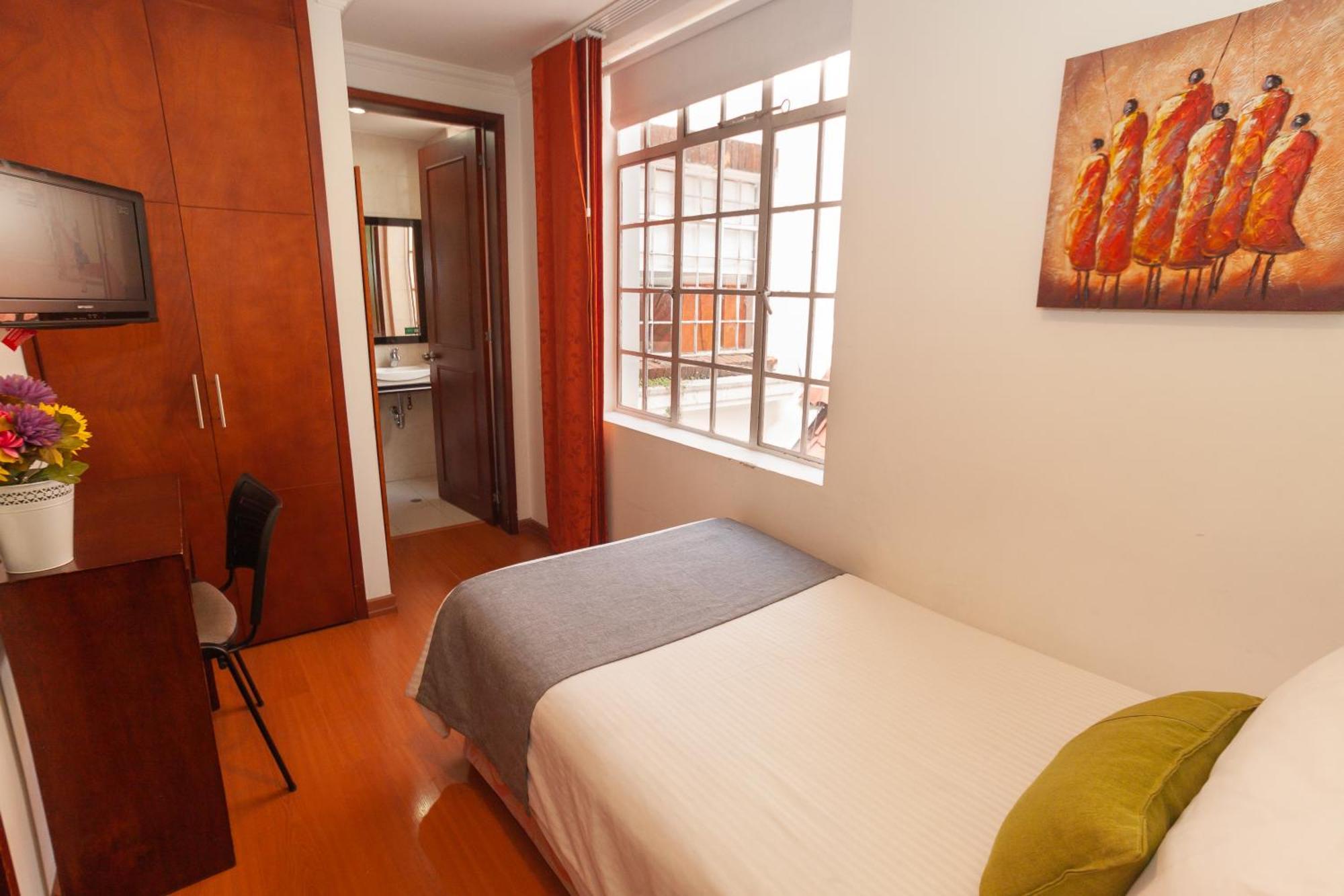 Aparthotel Apartasuites Plaza Antigua Bogota