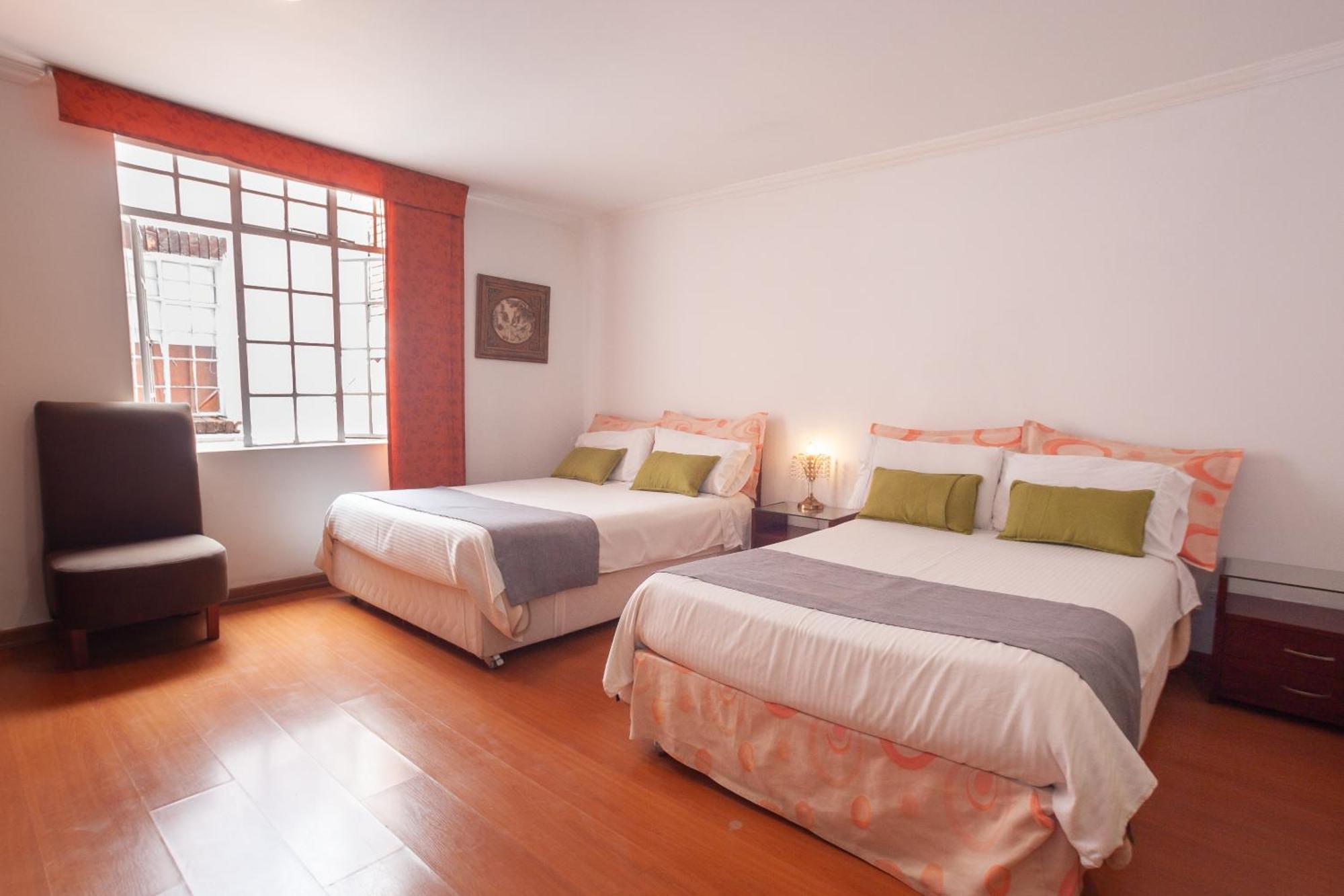 Apartasuites Plaza Antigua Aparthotel