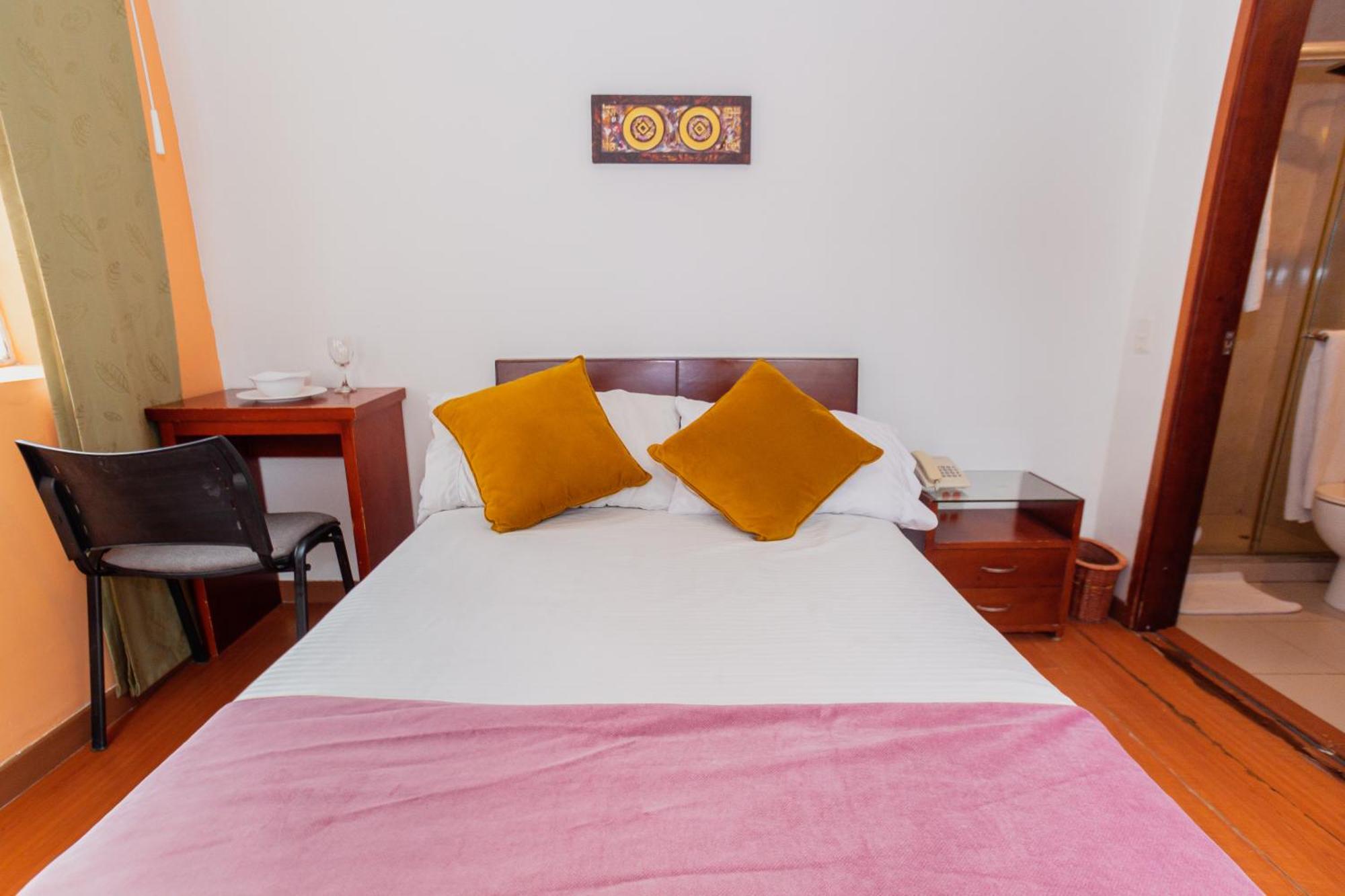 Apartasuites Plaza Antigua * Bogota