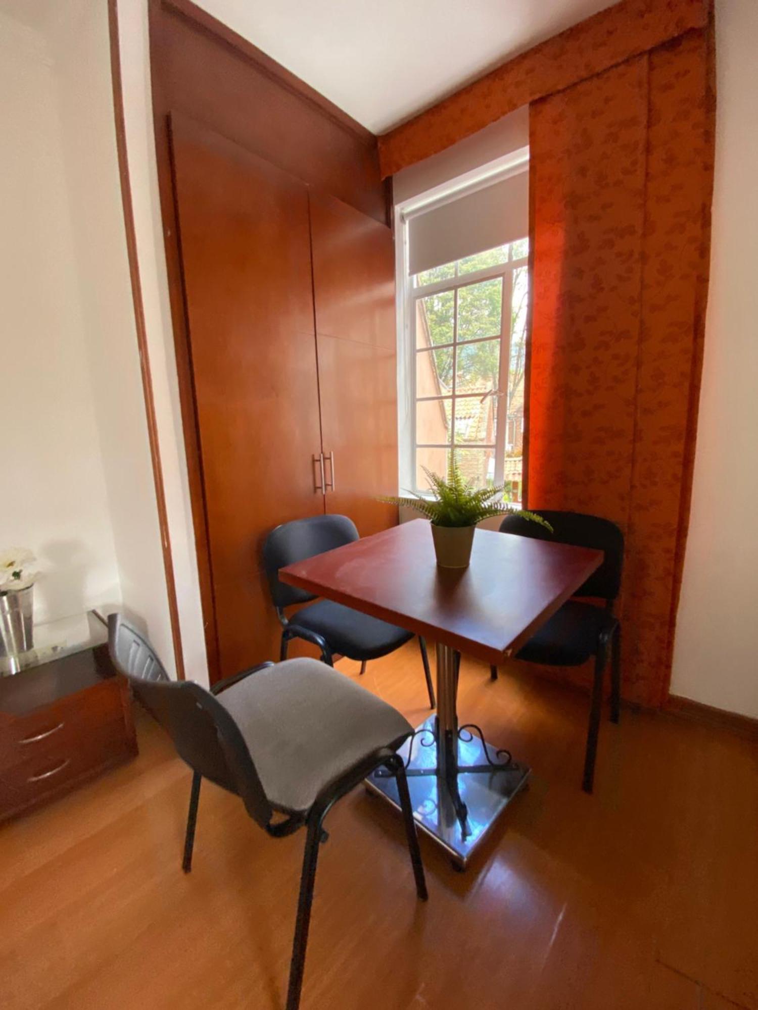 Apartasuites Plaza Antigua Aparthotel