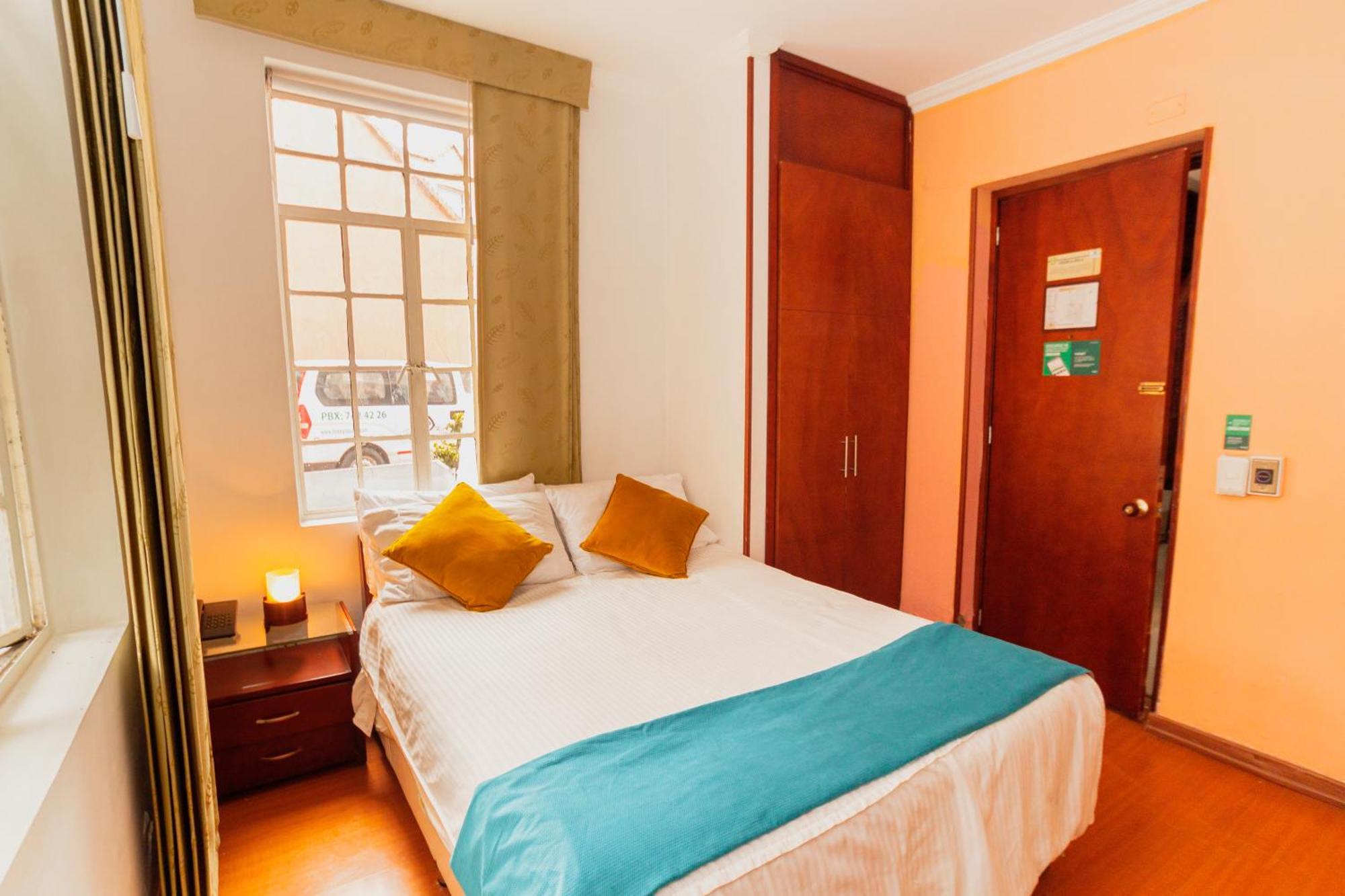 Aparthotel Apartasuites Plaza Antigua Bogota