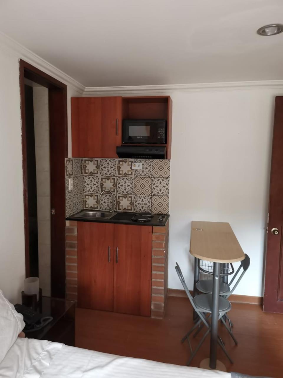 Aparthotel Apartasuites Plaza Antigua