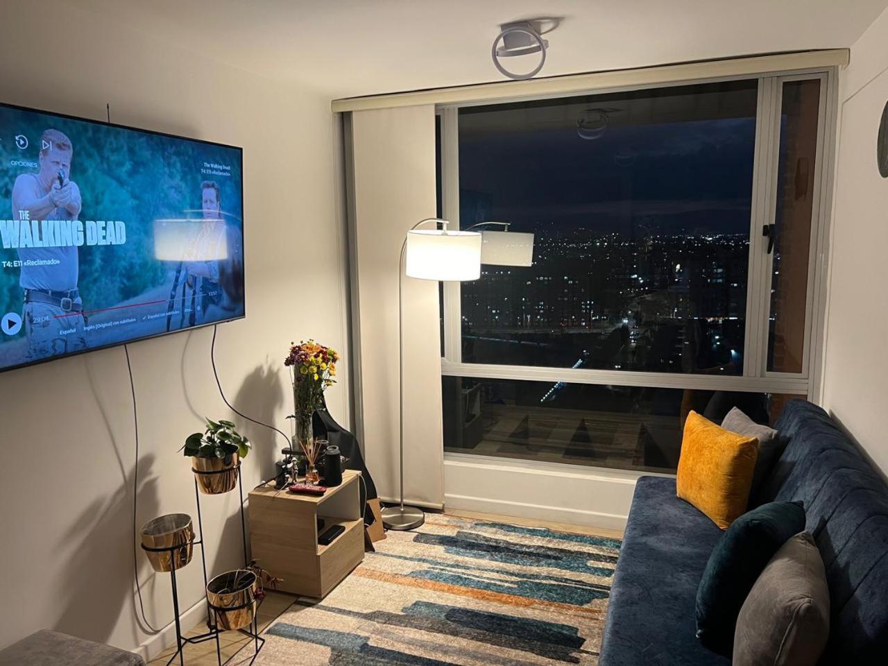 Con Vista De La Ciudad En Fontibon Bogota