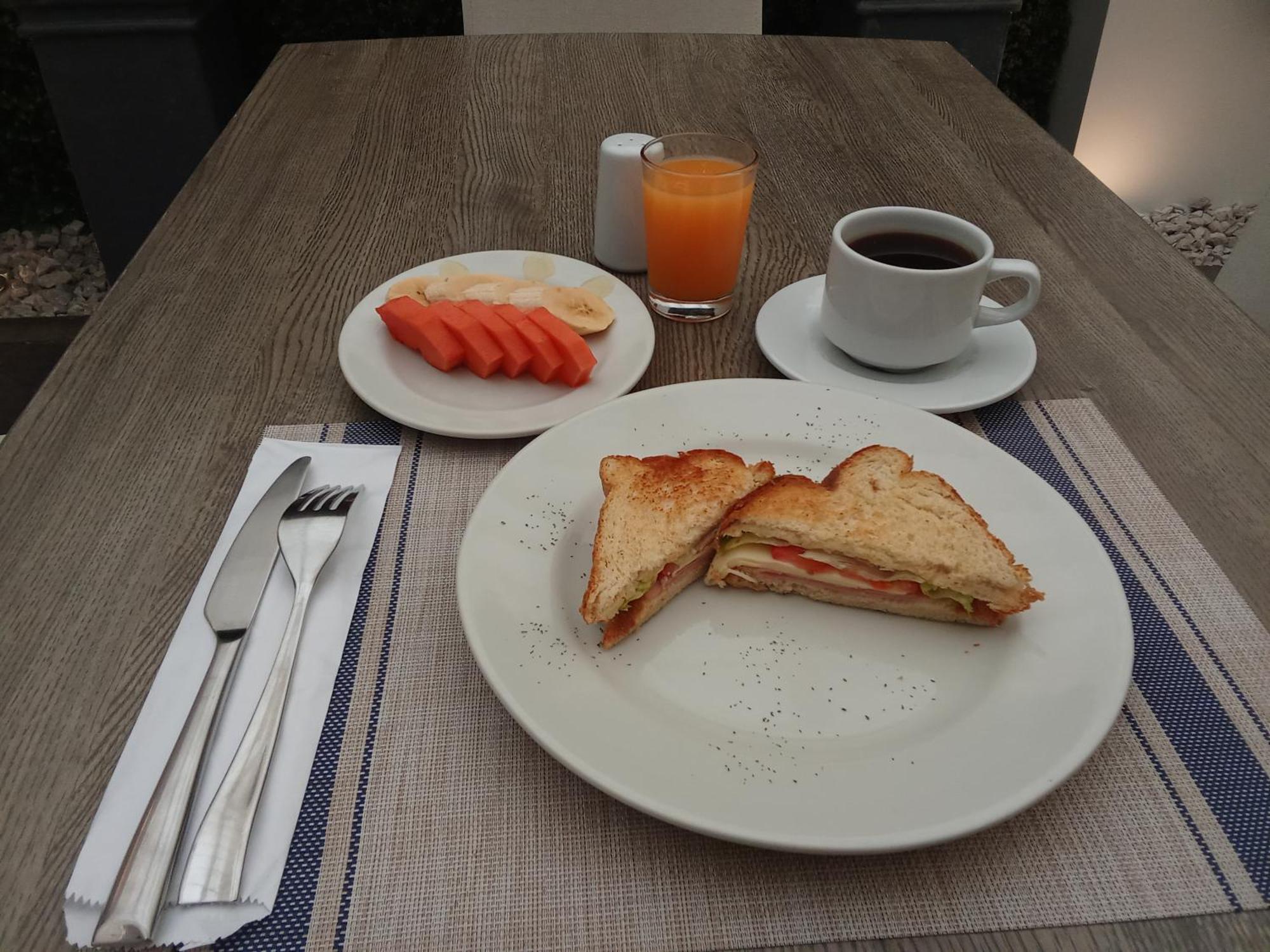 Hotel Castellana 100 Bogota