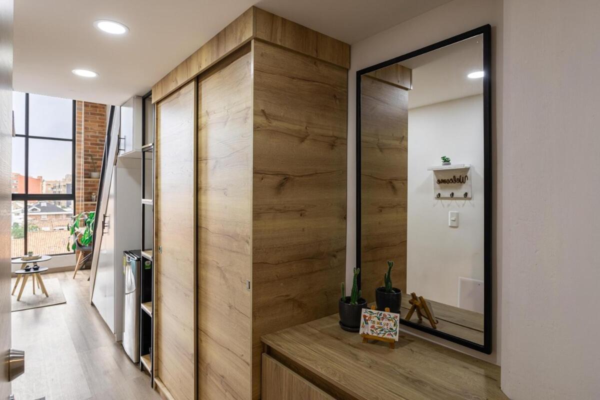 Hermoso Loft Duplex Overlooks The Mountains