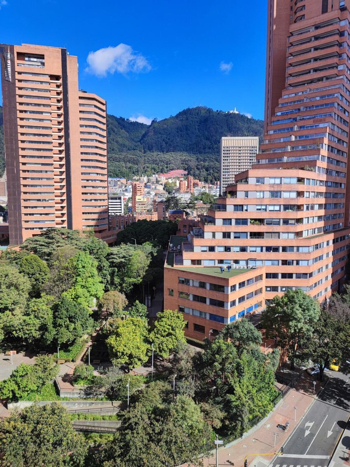 Apartasuite Centro Internacional * Bogota