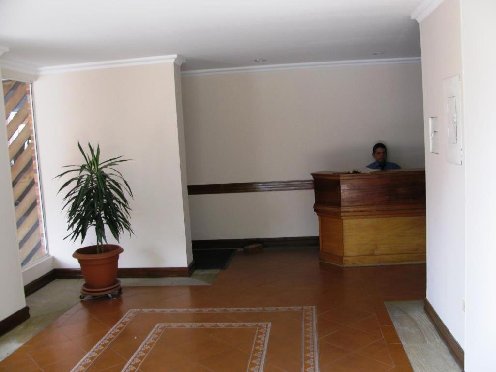 Comfy Quiet In Zona G Rosales Apartment