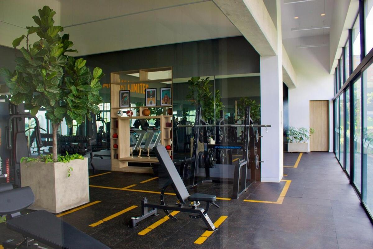 Apartment Business Near To Us Embassy And Corferias By Tsi Management, Free Parking