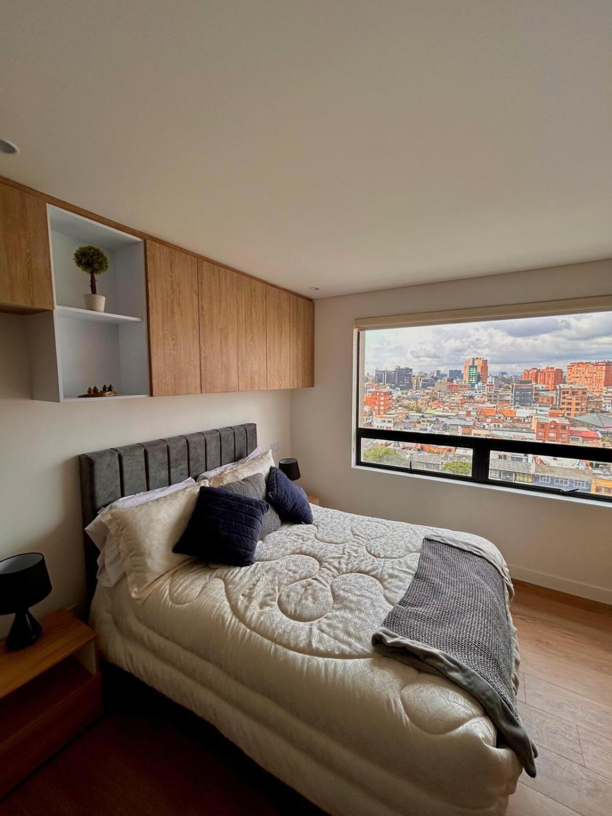 Business Near To Us Embassy And Corferias By Tsi Management, Free Parking * Bogota