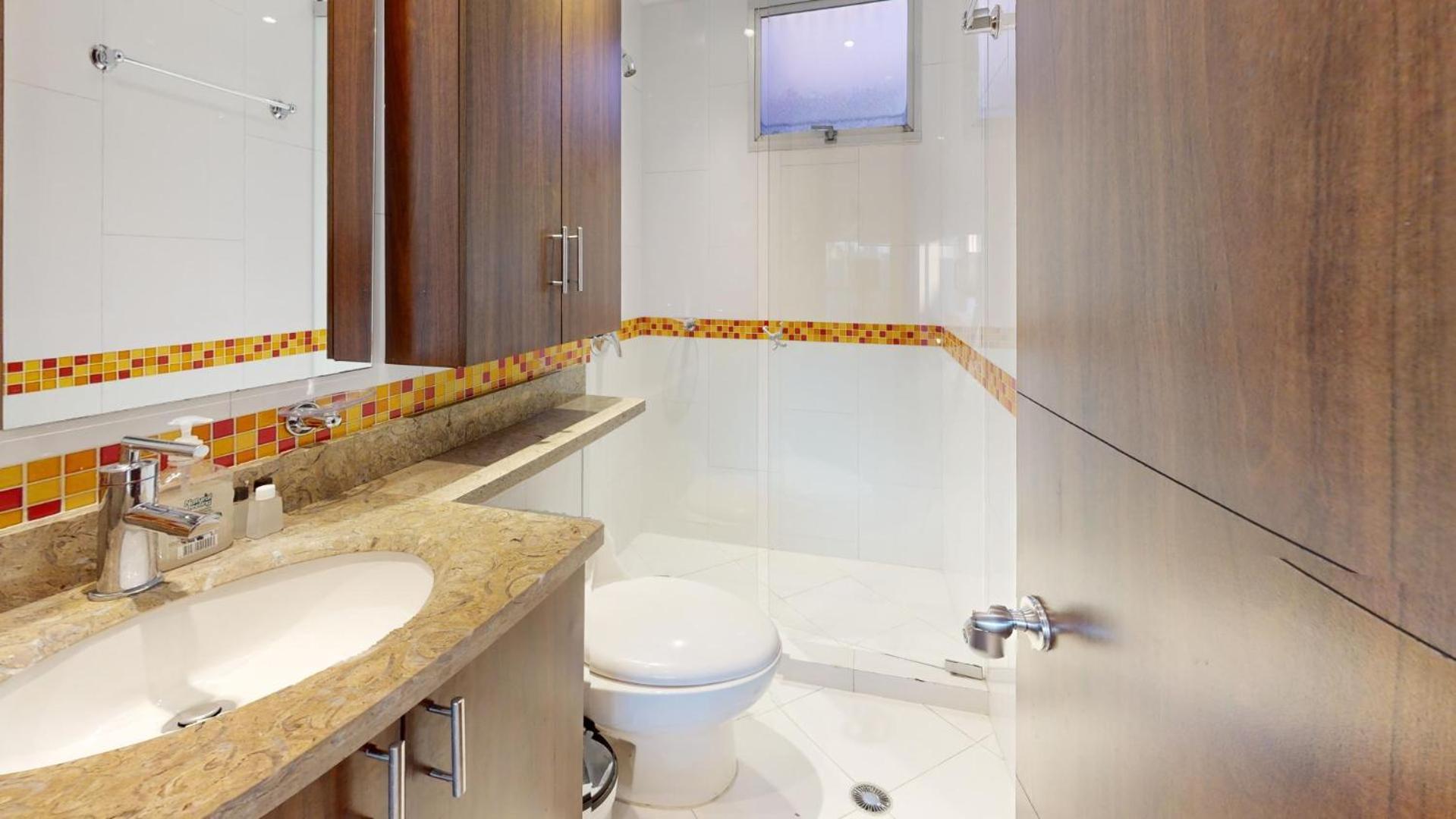 Apartamento Cm Living 3 Hab, Calle 109, Parking Gratis *