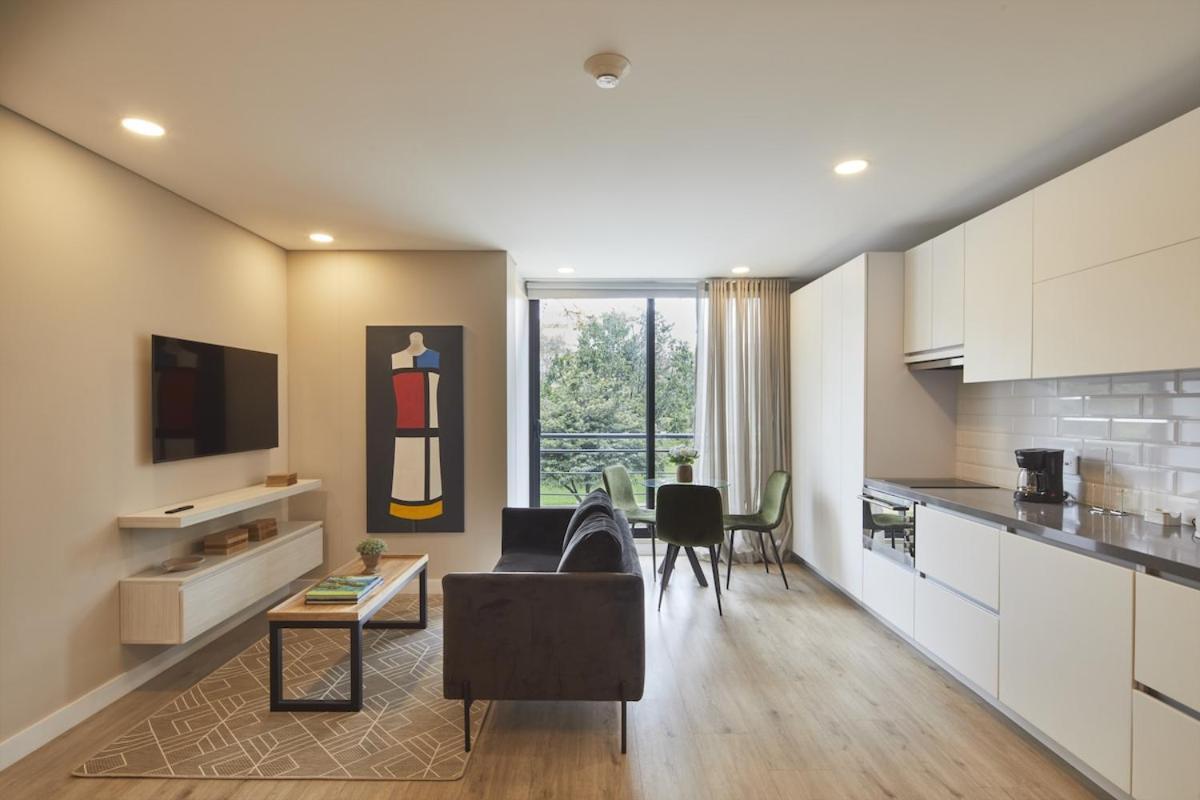 Luxury And Convenience Ideal For Travelers 205 *