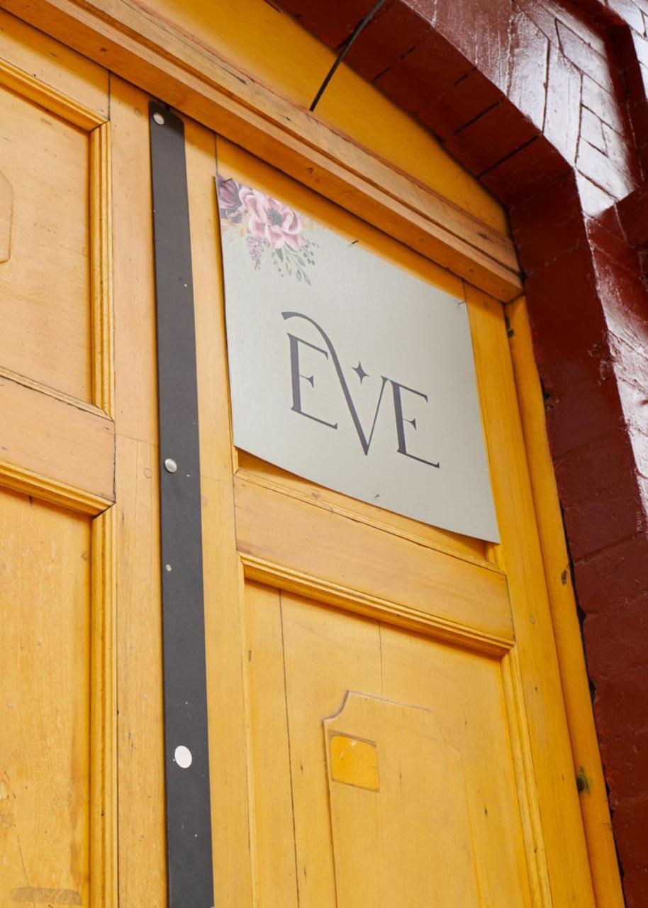 Eve * Bogota