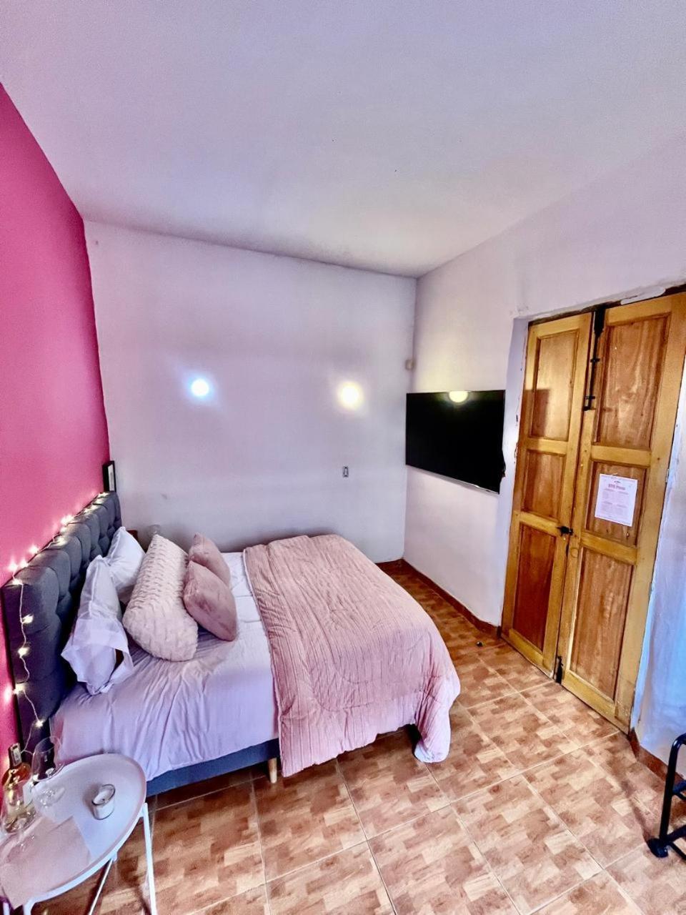 Eve Hostel *