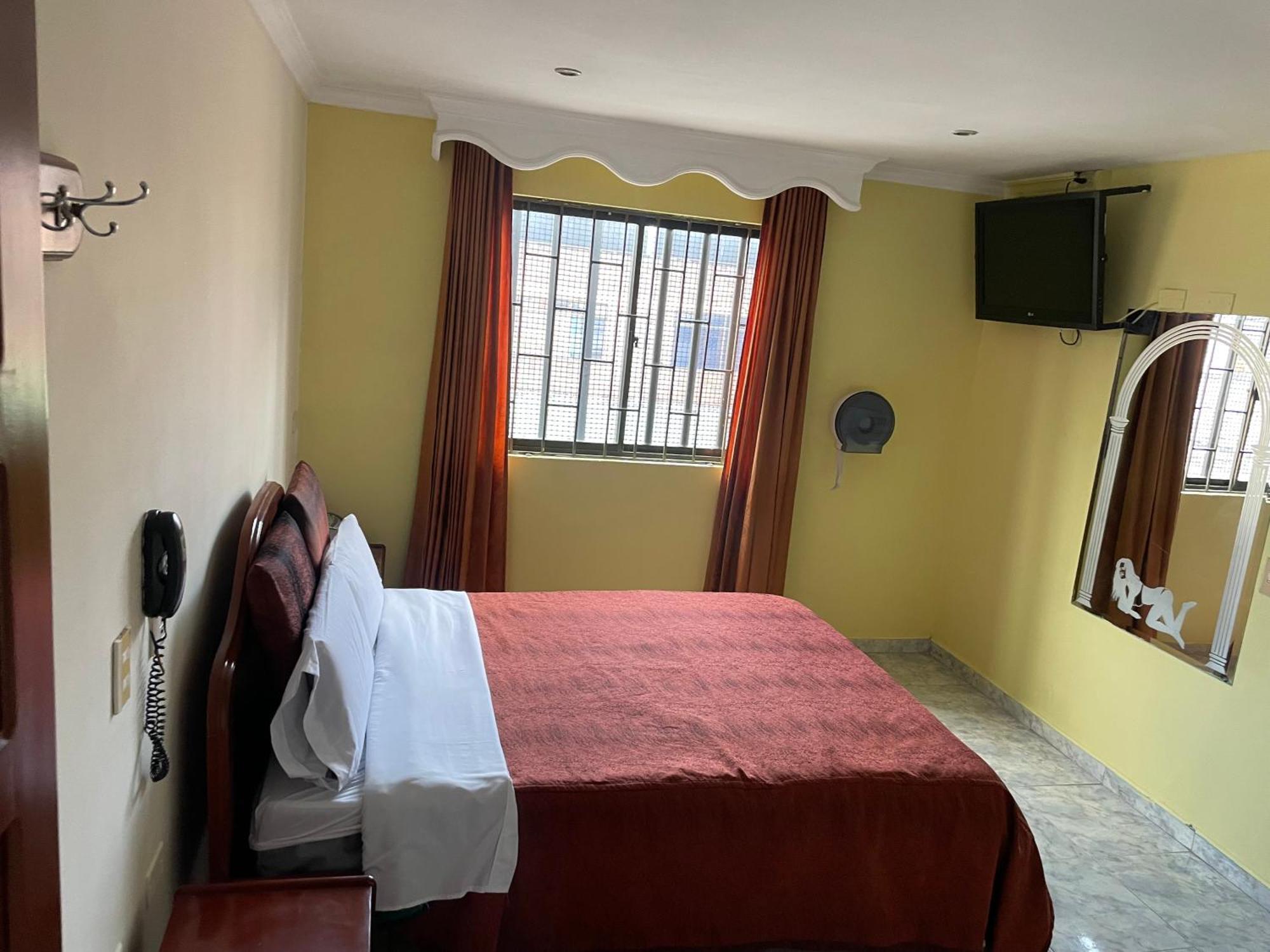 Capsule hotel Brisas Real Bogota