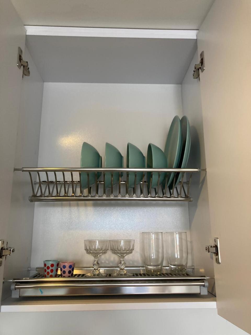 Apartment Con Balcon