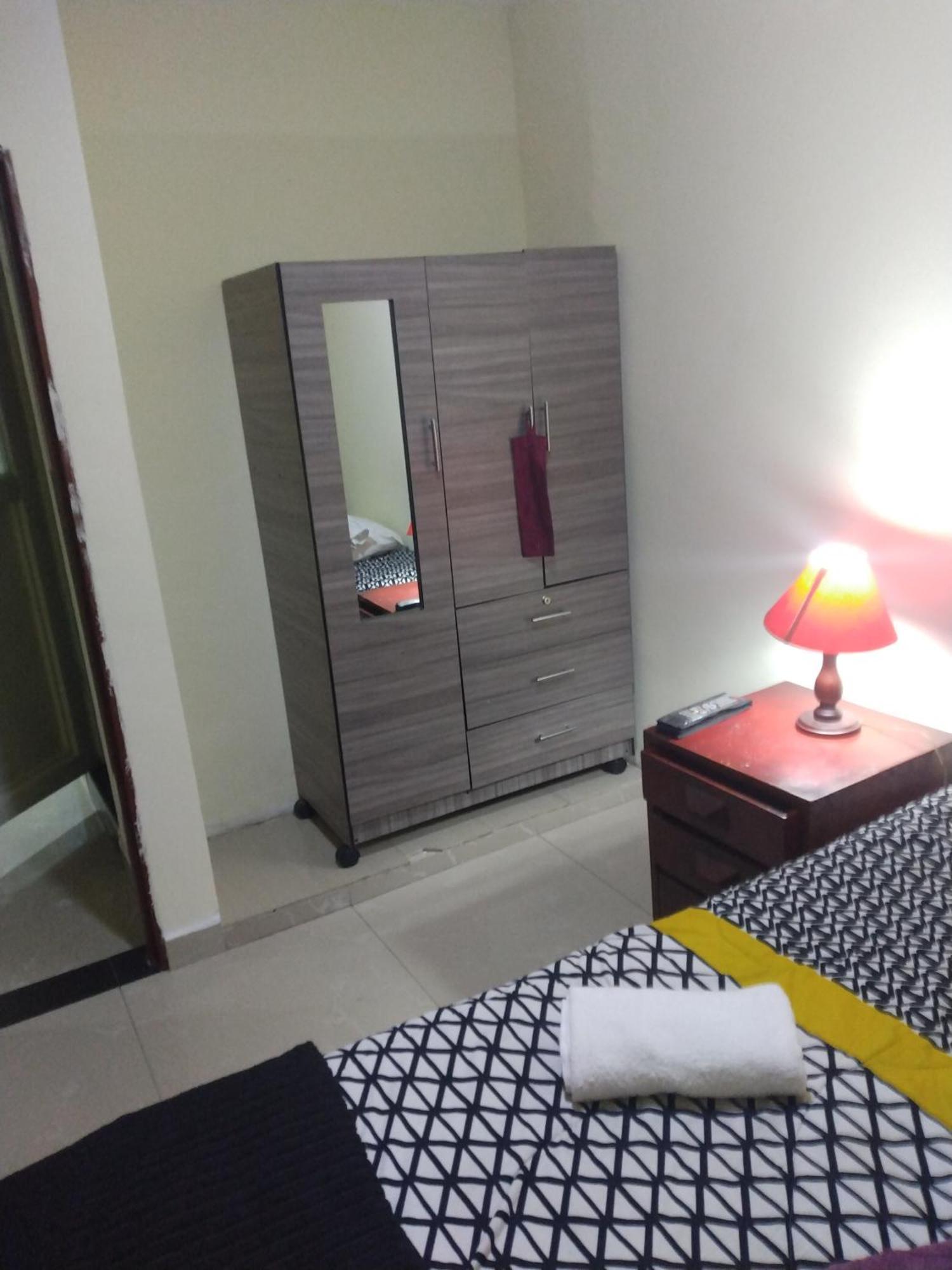 Y Muy Cerca Del Aeropuerto Apartment