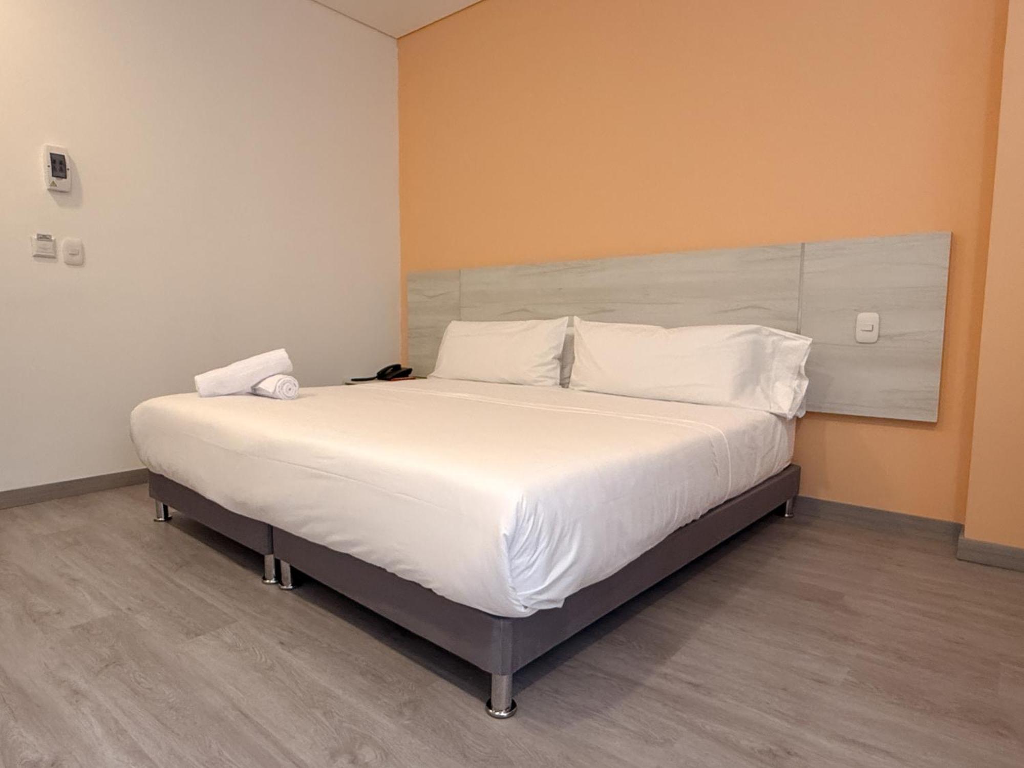 Regency La Feria 3*