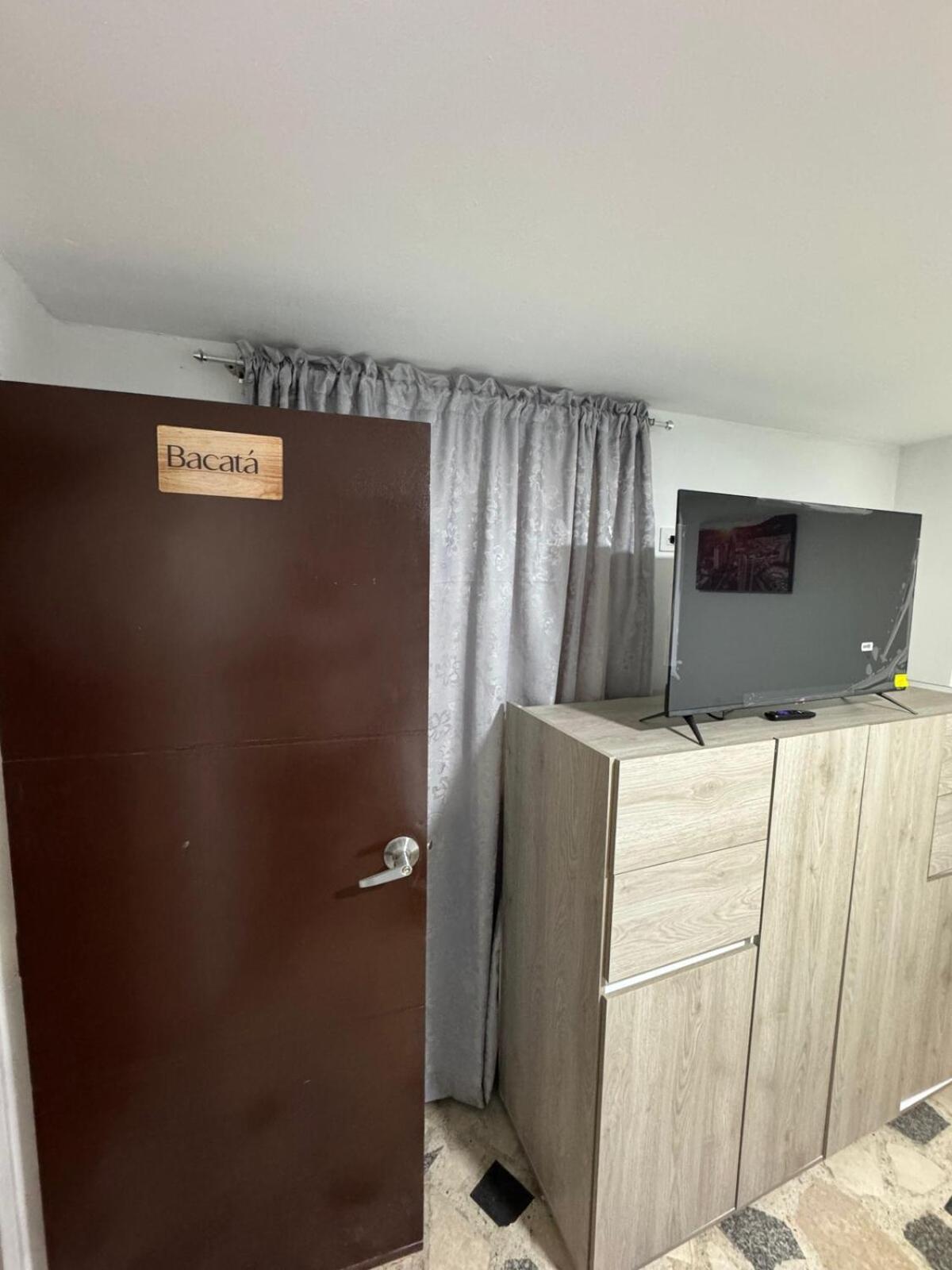 Roombacataairport