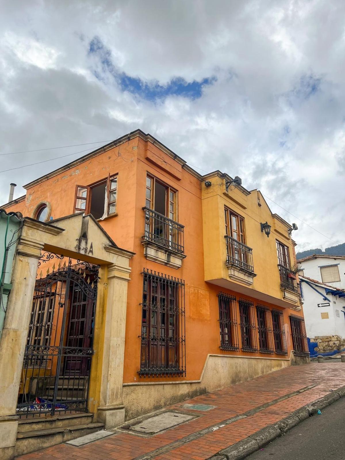 Apartment Premium La Candelaria 2br Chimney Cityview *
