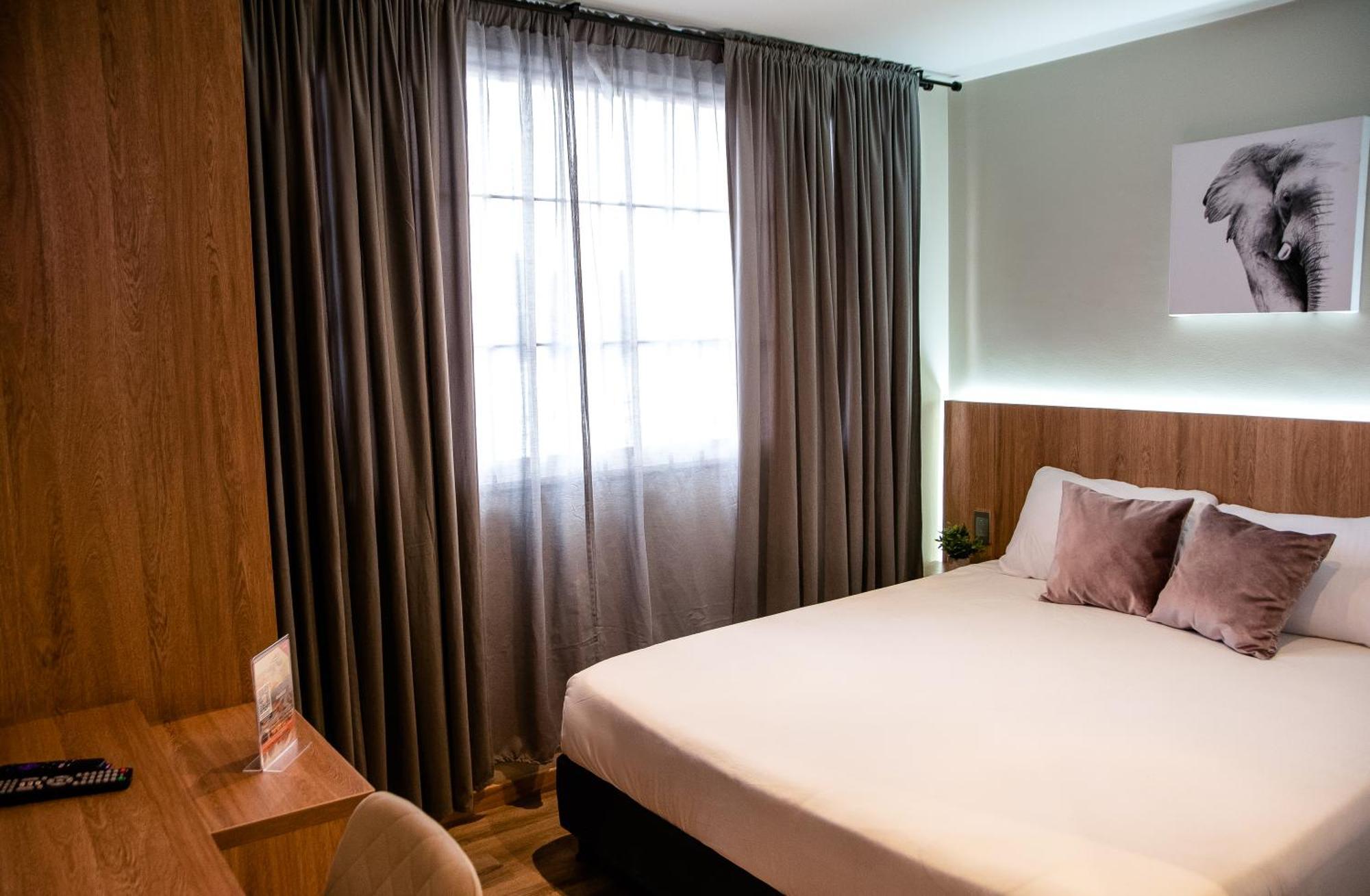 Hotel Skyhub Bogota