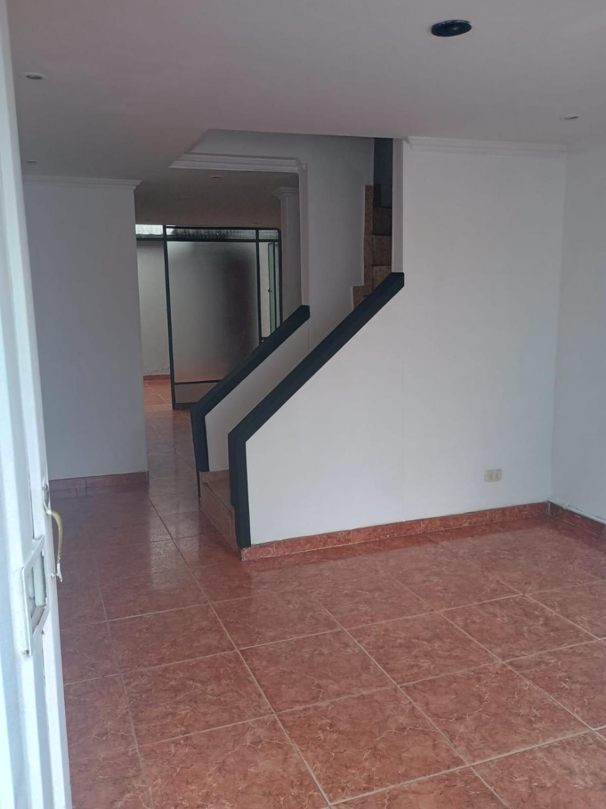 Grande Y Calida 2 O 3 Personas Homestay Bogota