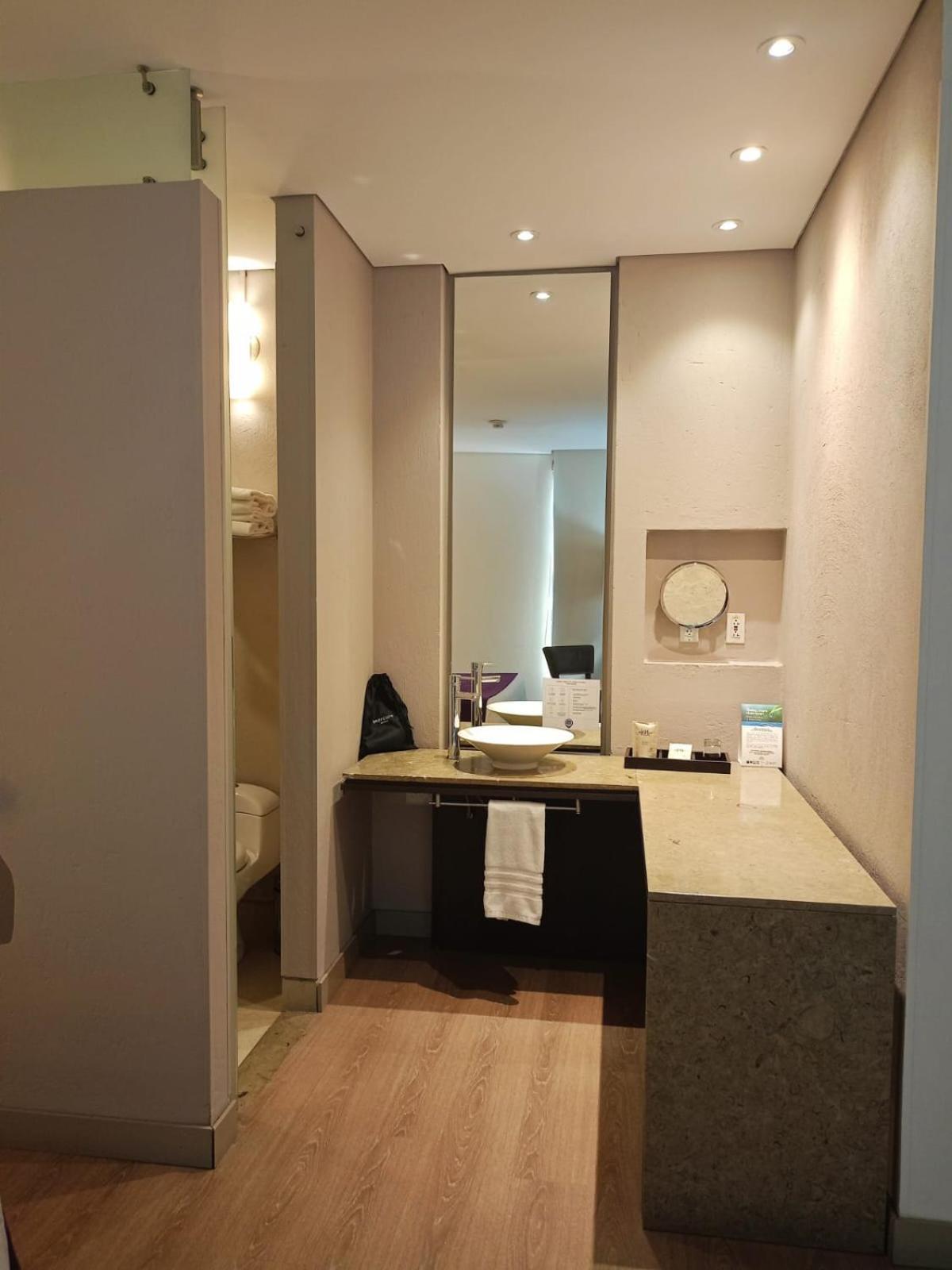 Mercure Bh Zona Financiera Hotel Bogota